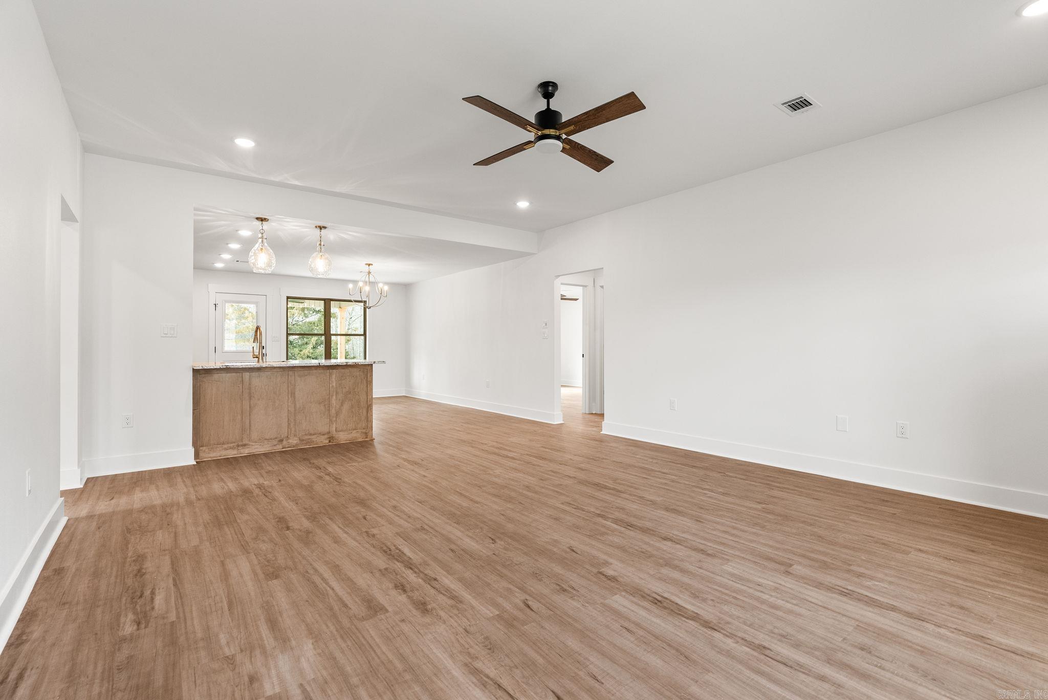 WILHELMINA COVE - Residential