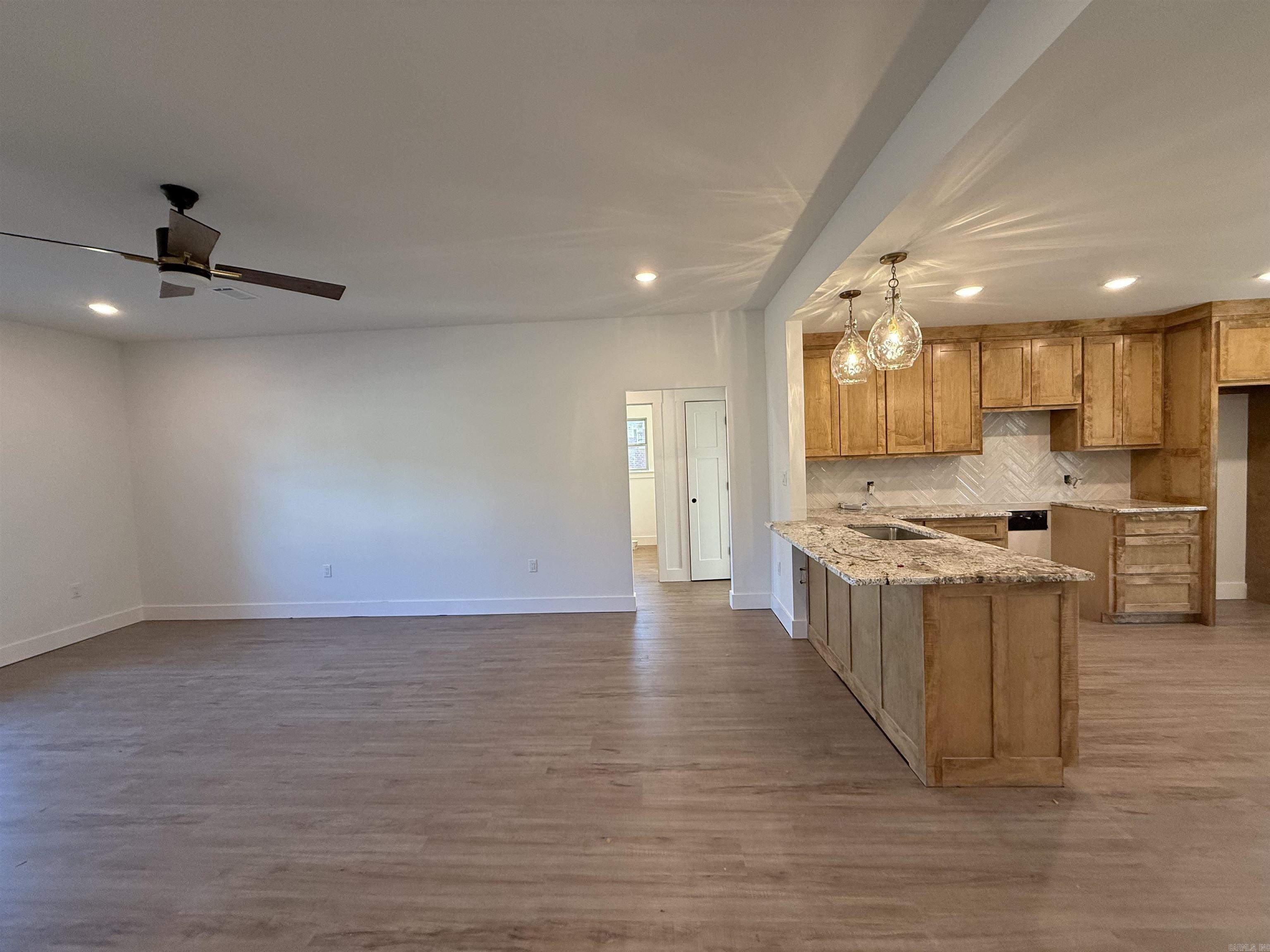 WILHELMINA COVE - Residential