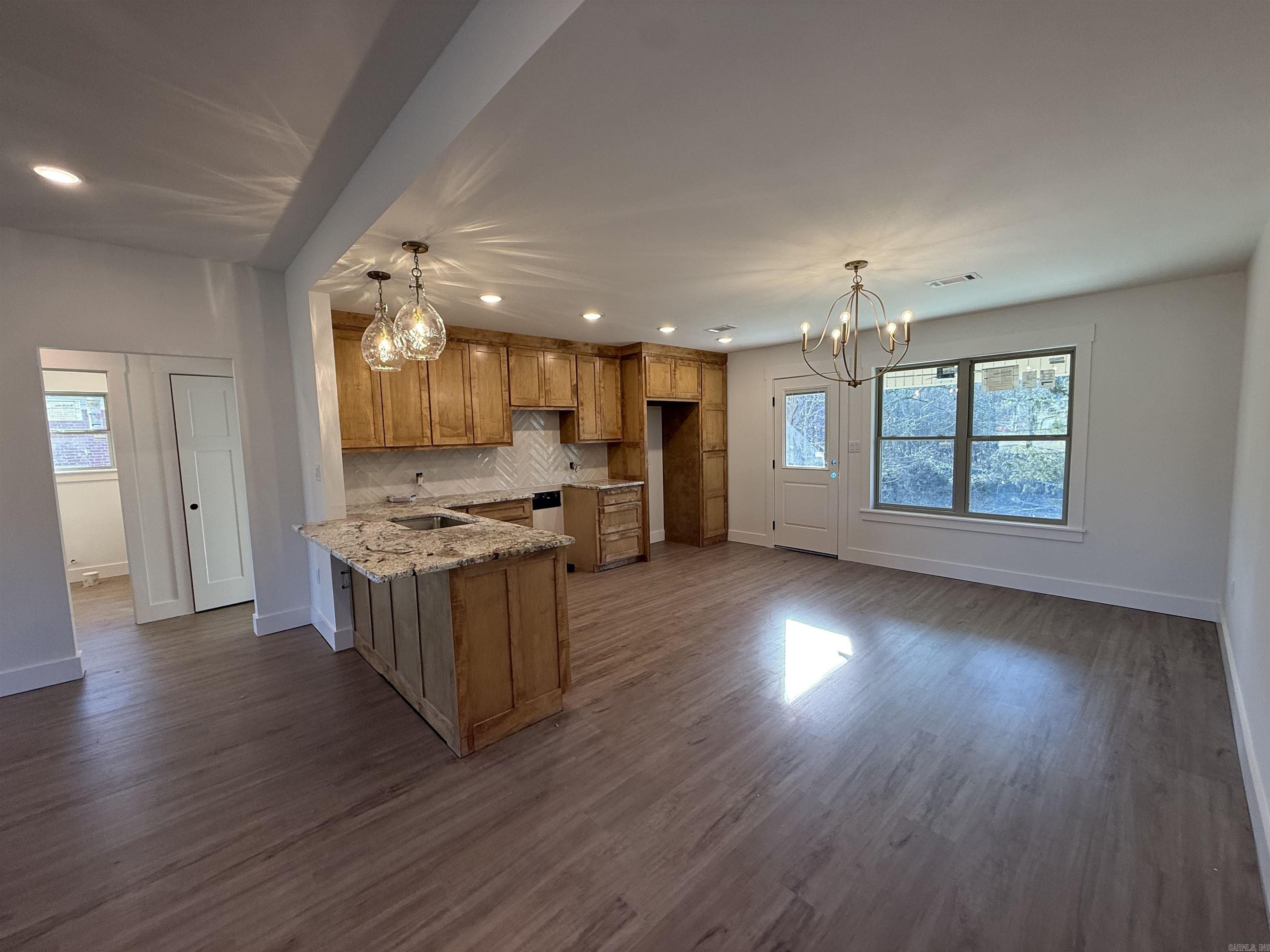 WILHELMINA COVE - Residential