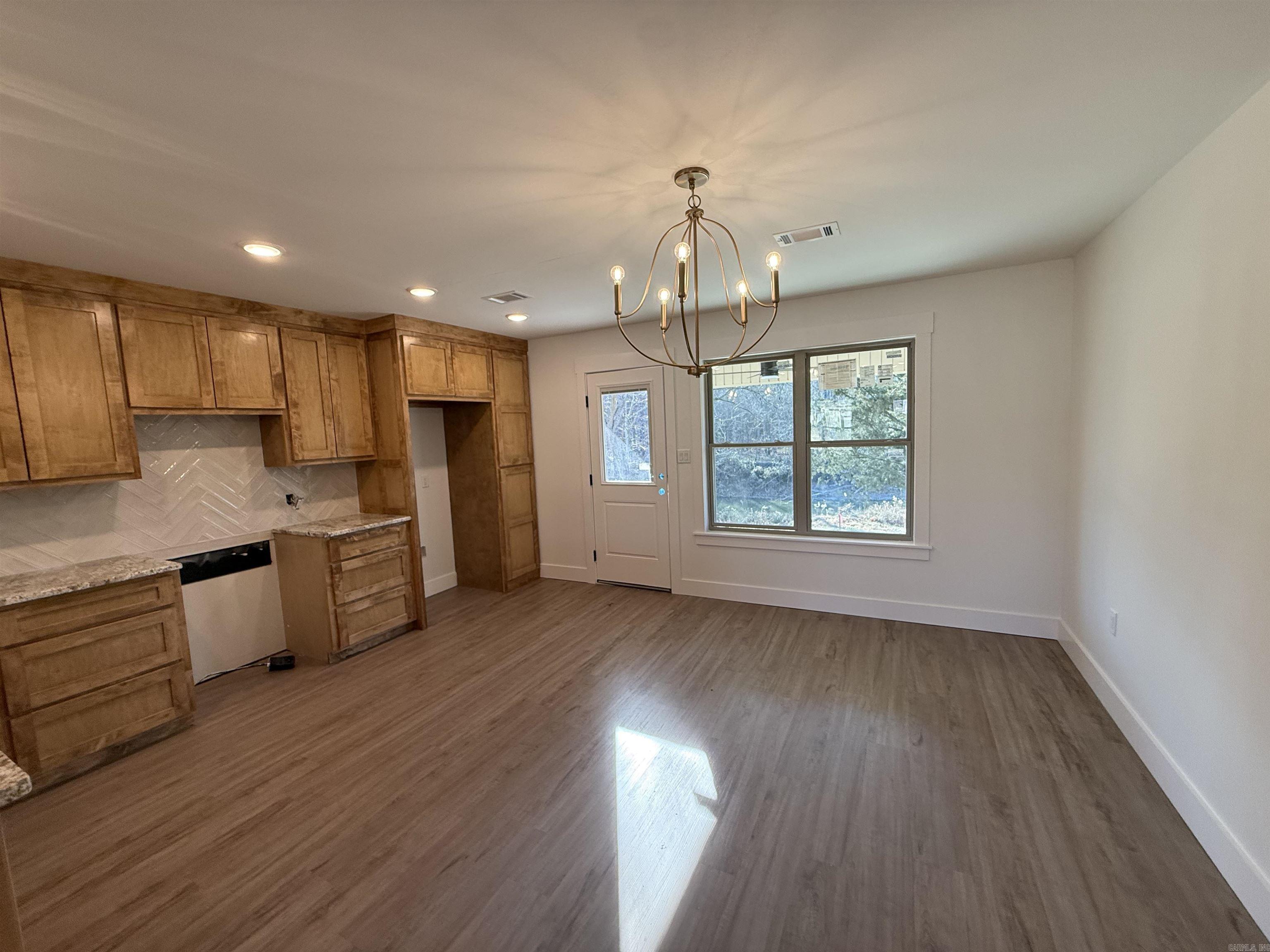 WILHELMINA COVE - Residential