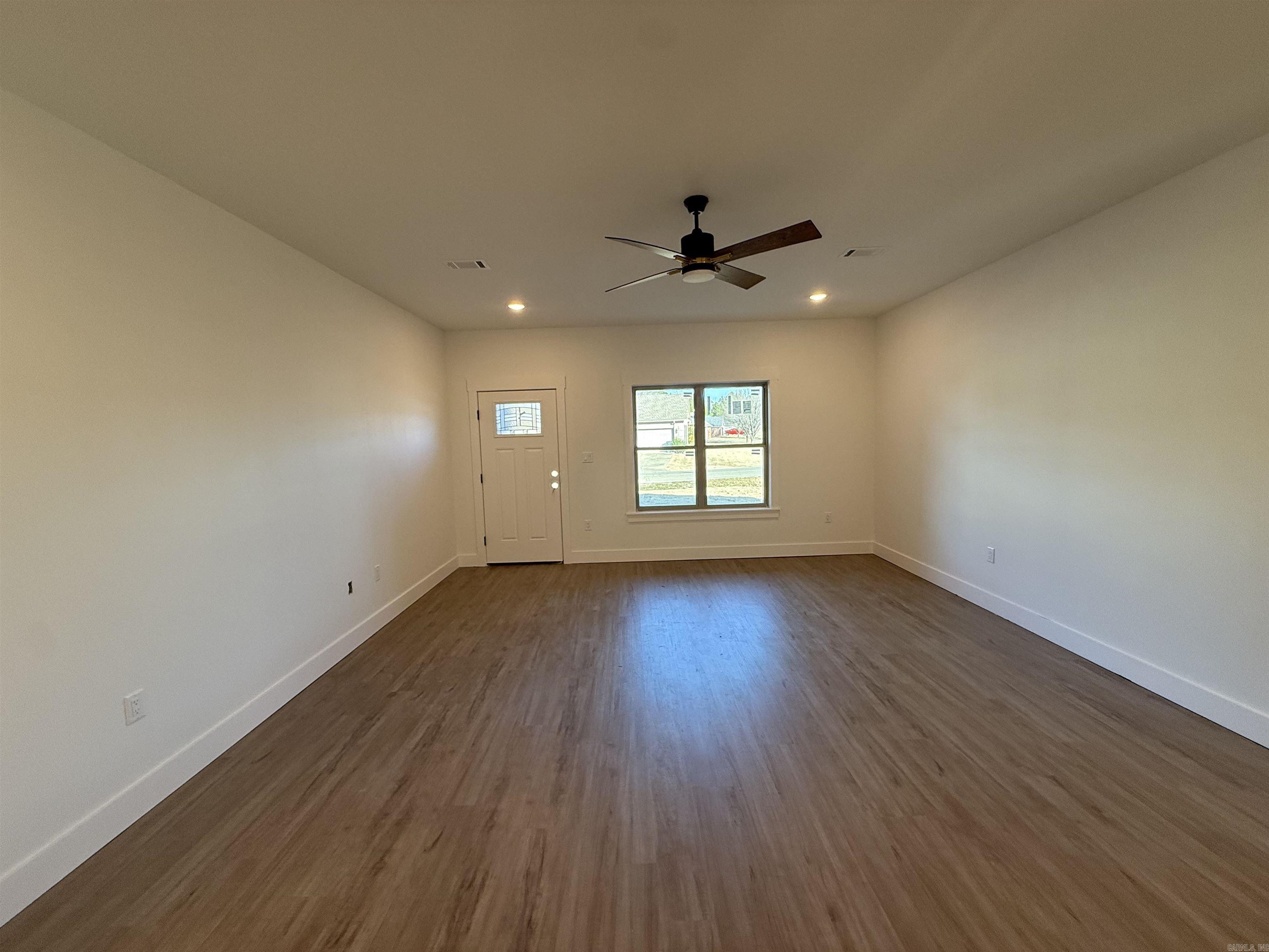 WILHELMINA COVE - Residential