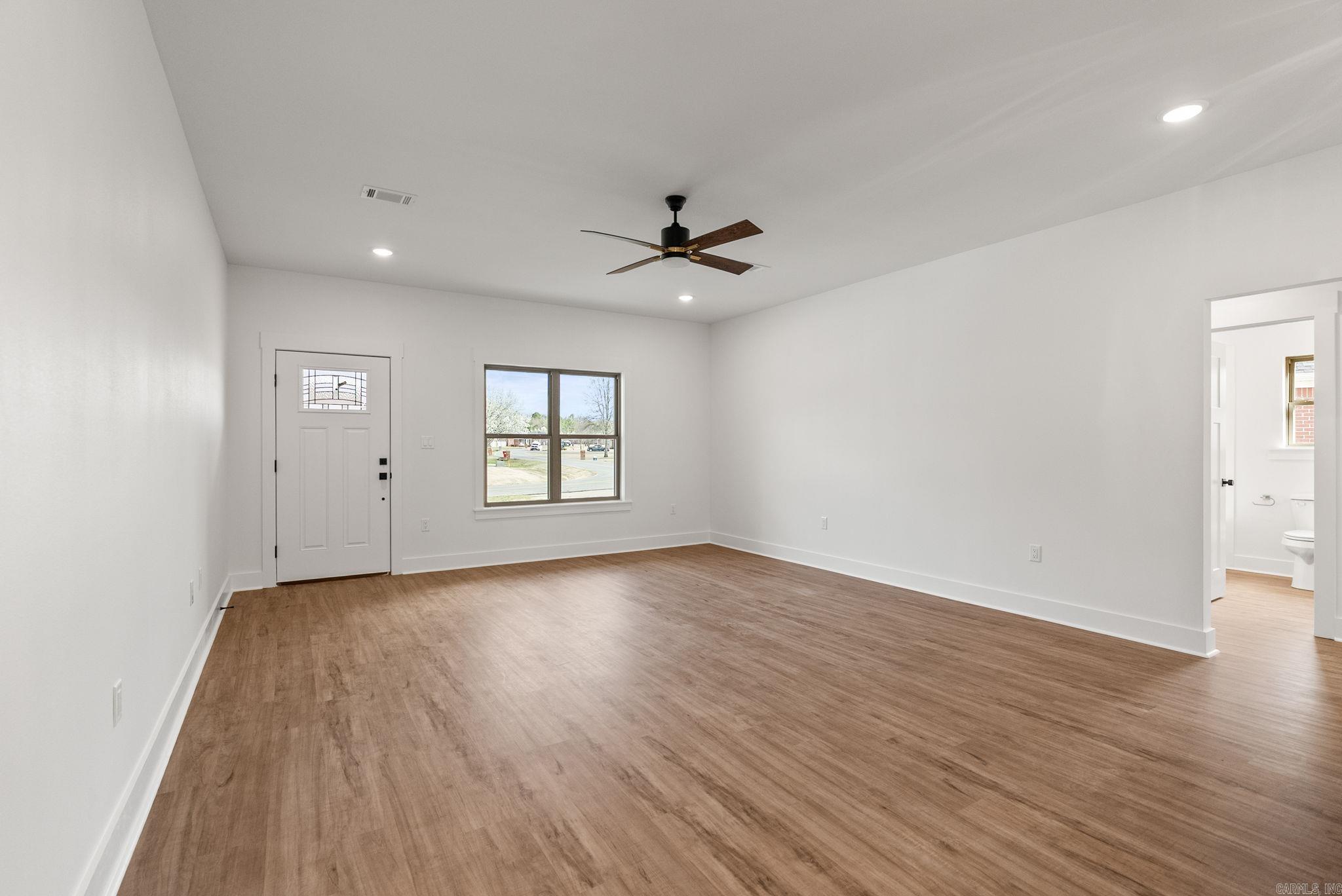 WILHELMINA COVE - Residential