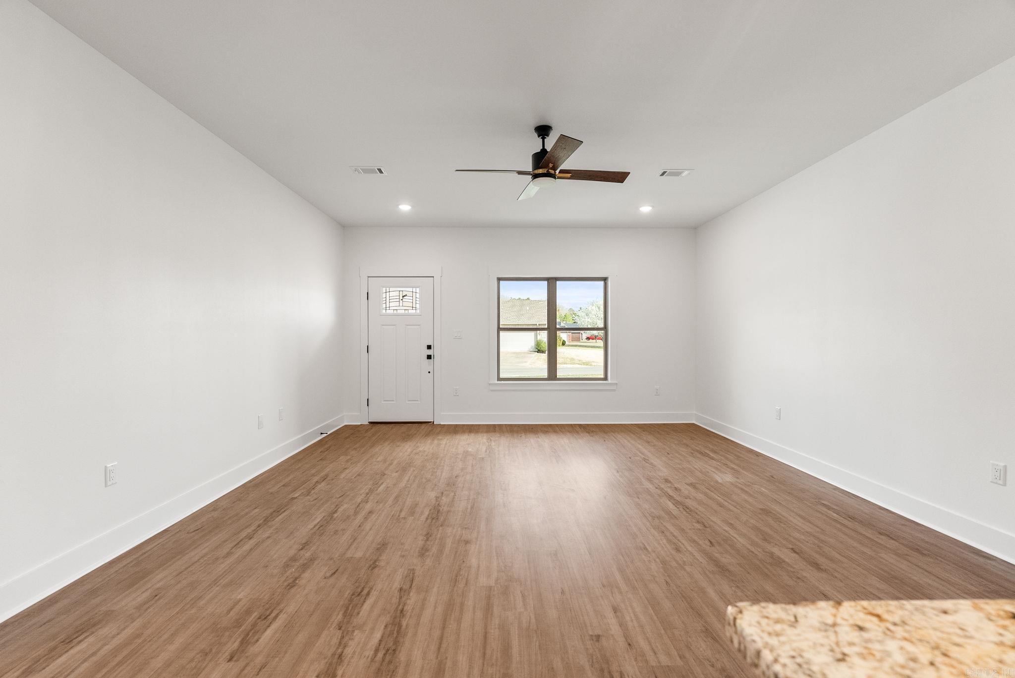 WILHELMINA COVE - Residential