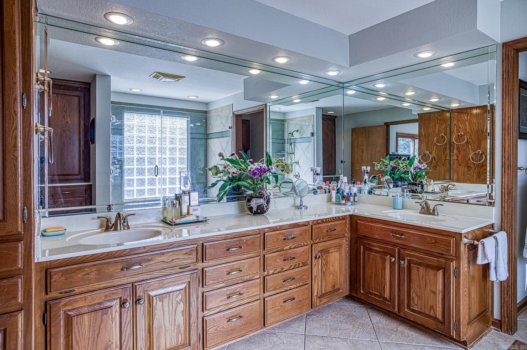 Cresta - Residential