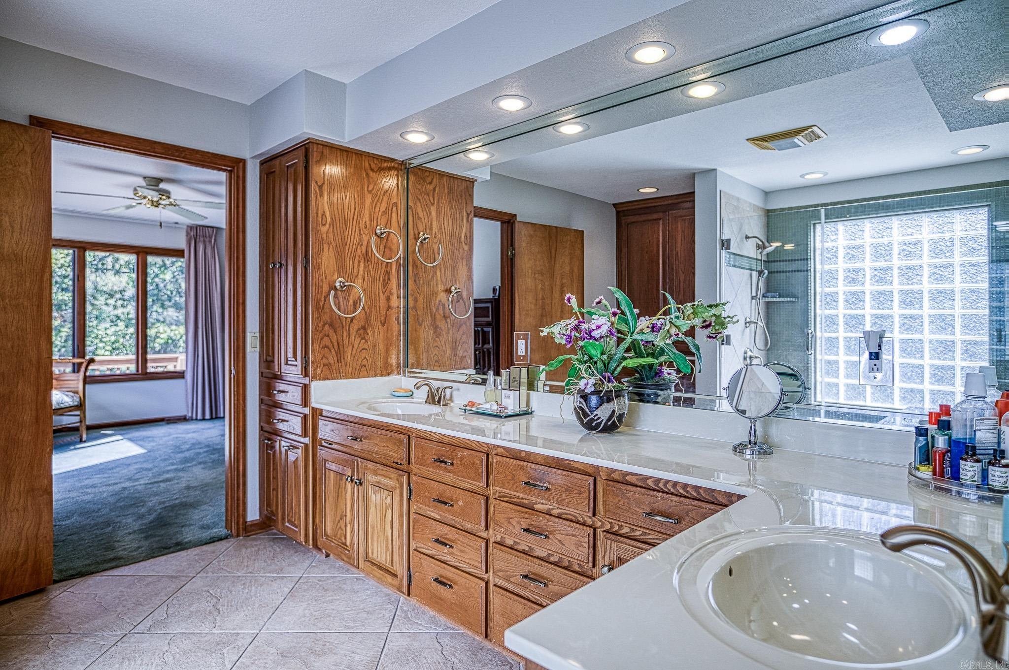 Cresta - Residential