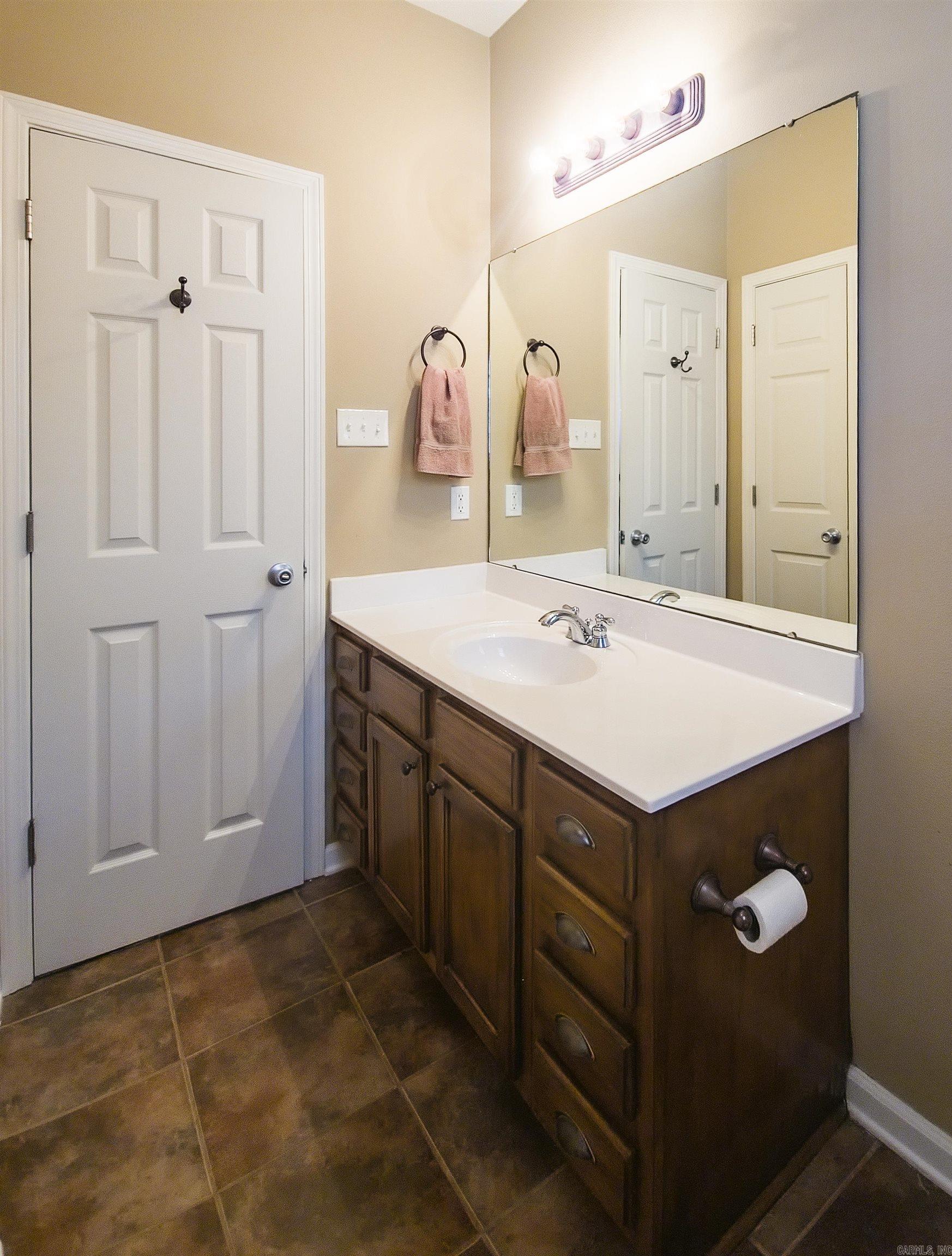 CANTERBURY PLACE - Residential