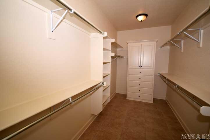 SHADOW CREEK - Residential