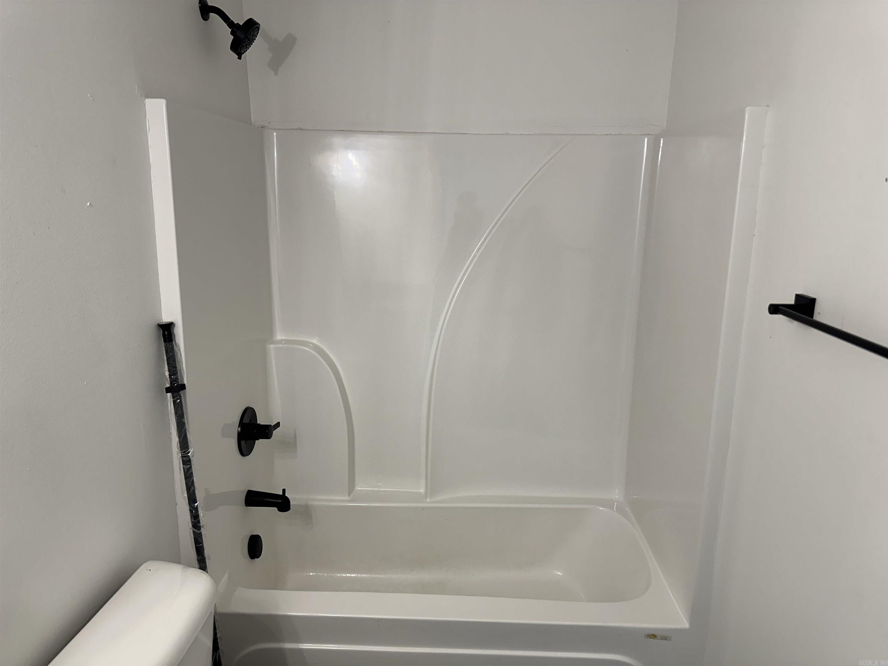 Oak Glenn - Residential Lease