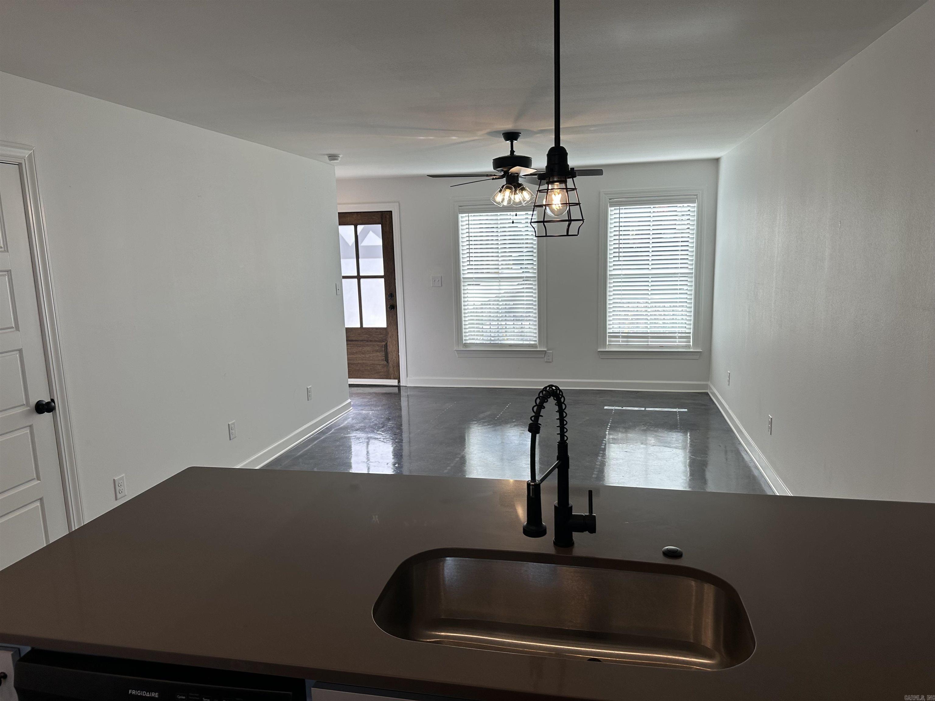 Oak Glenn - Residential Lease