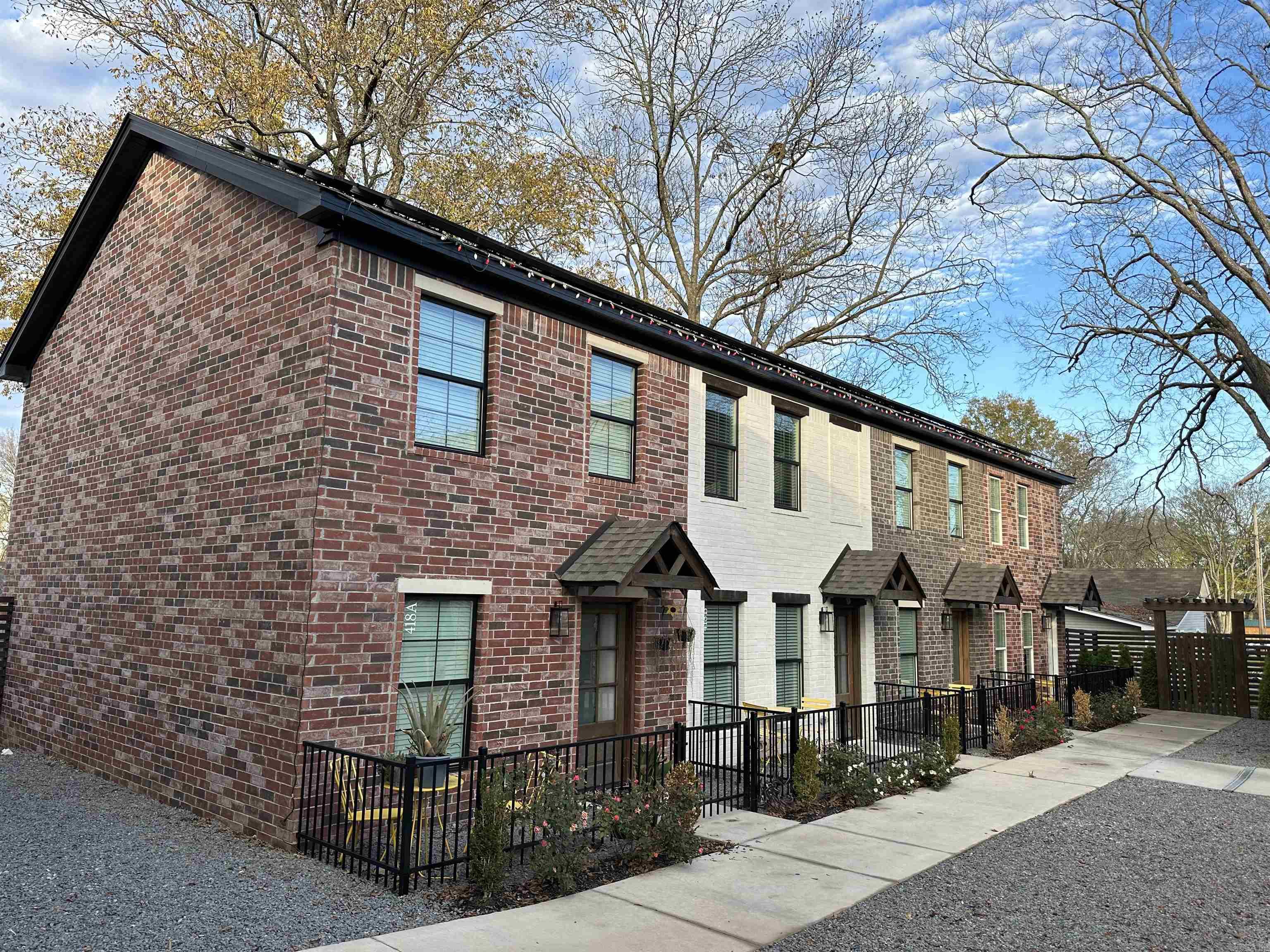 Oak Glenn - Residential Lease