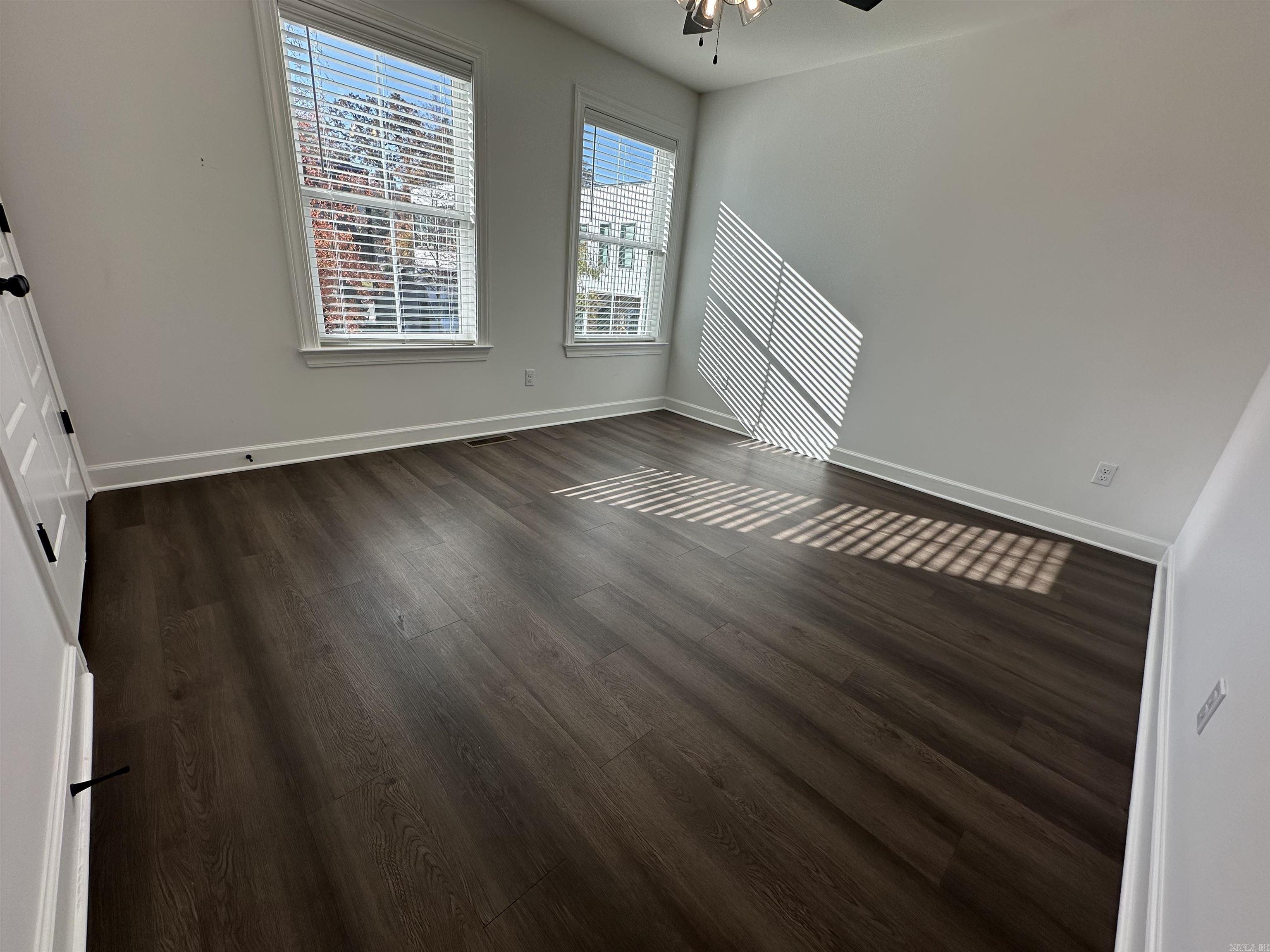 Oak Glenn - Residential Lease