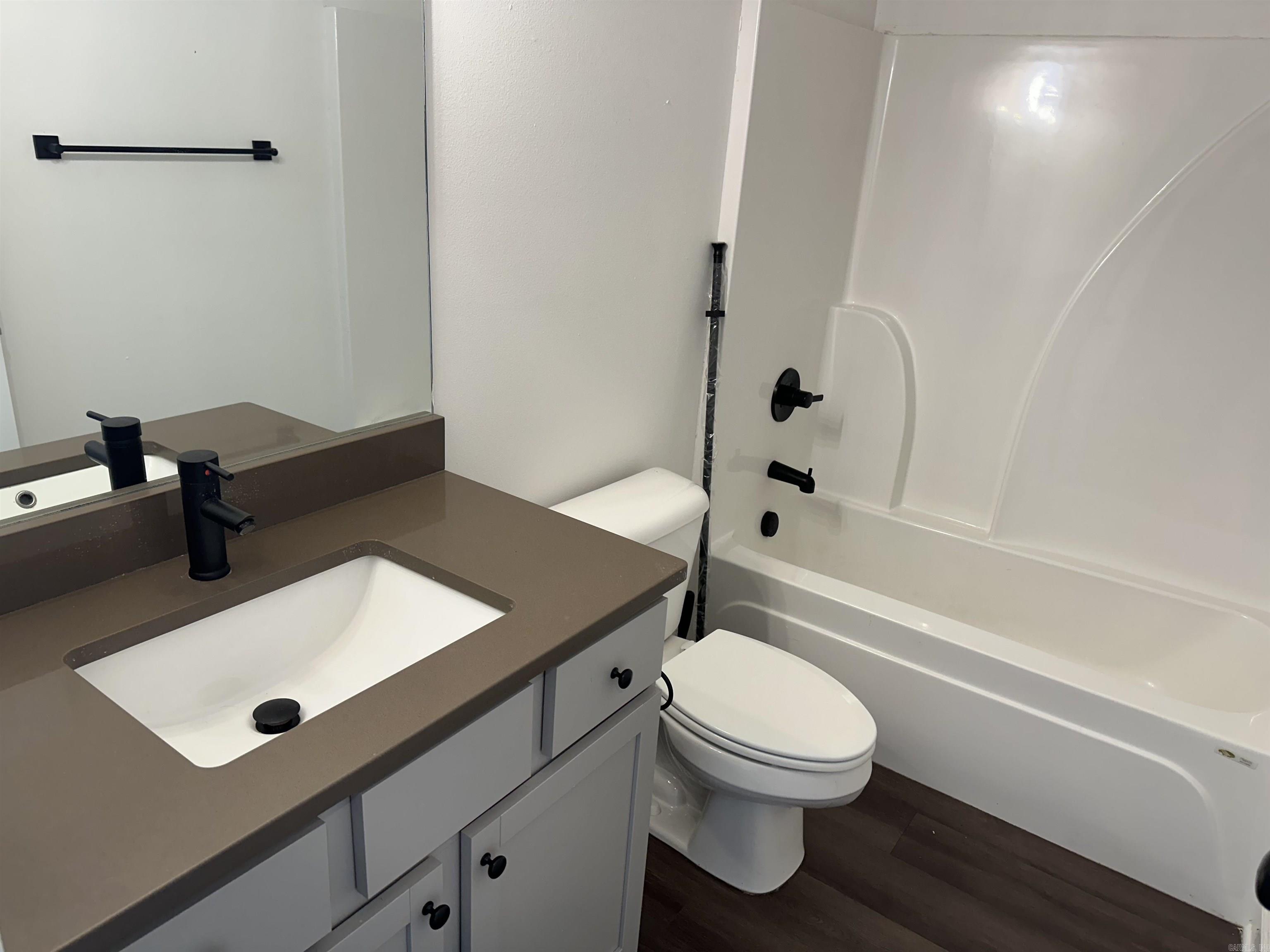 Oak Glenn - Residential Lease