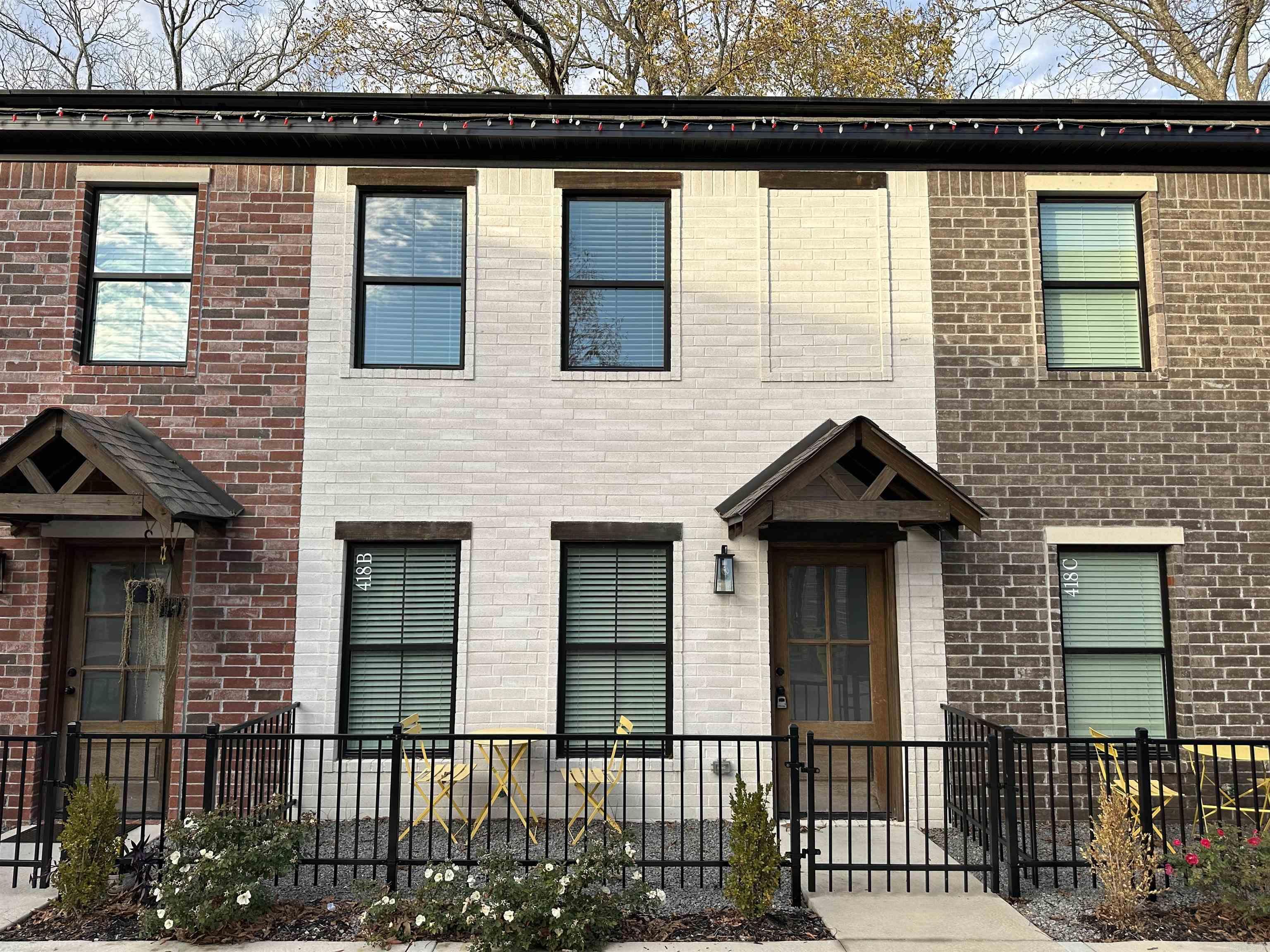 Oak Glenn - Residential Lease