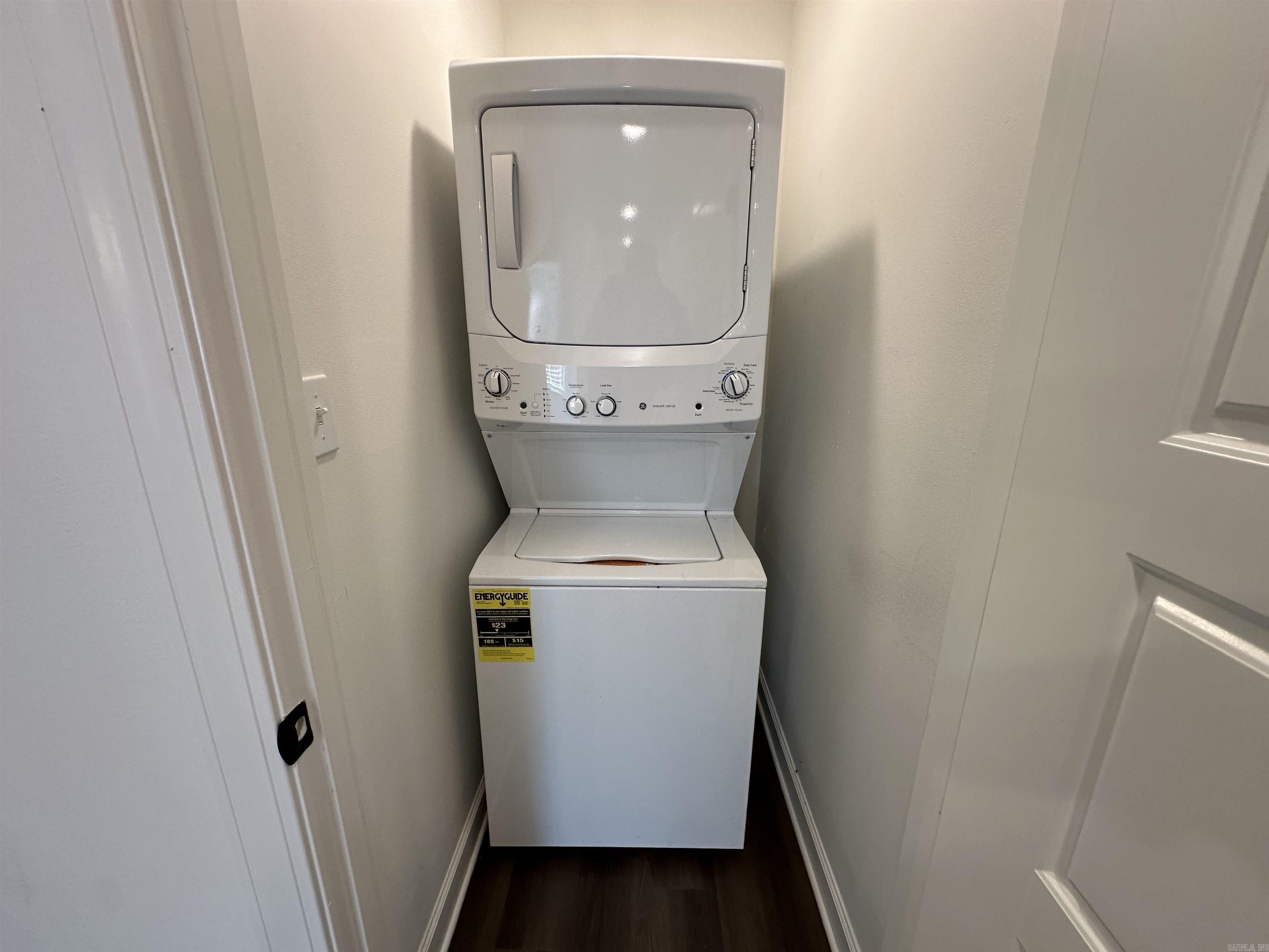 Oak Glenn - Residential Lease