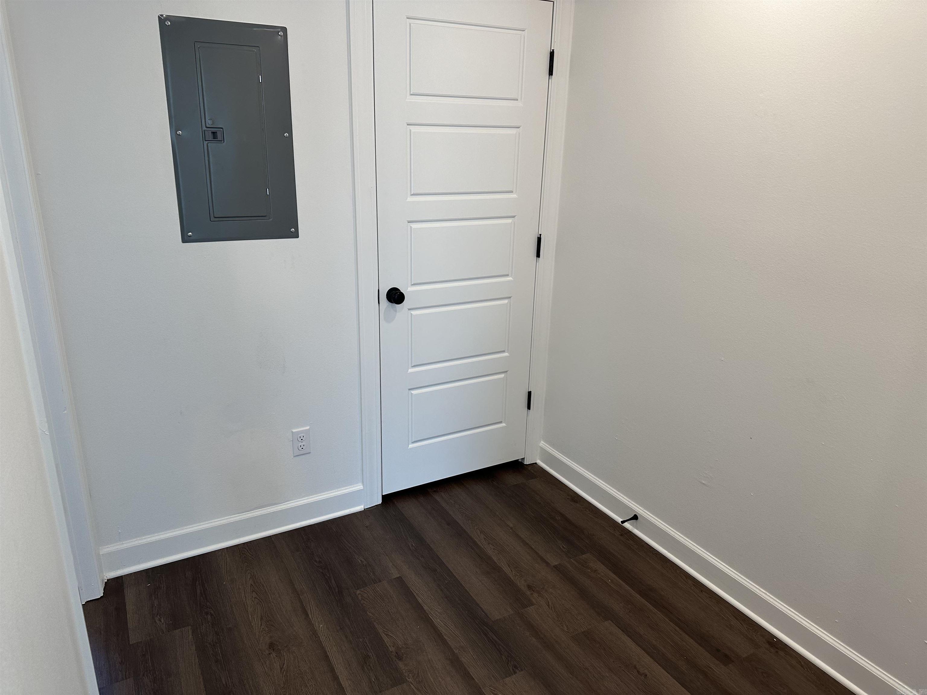 Oak Glenn - Residential Lease