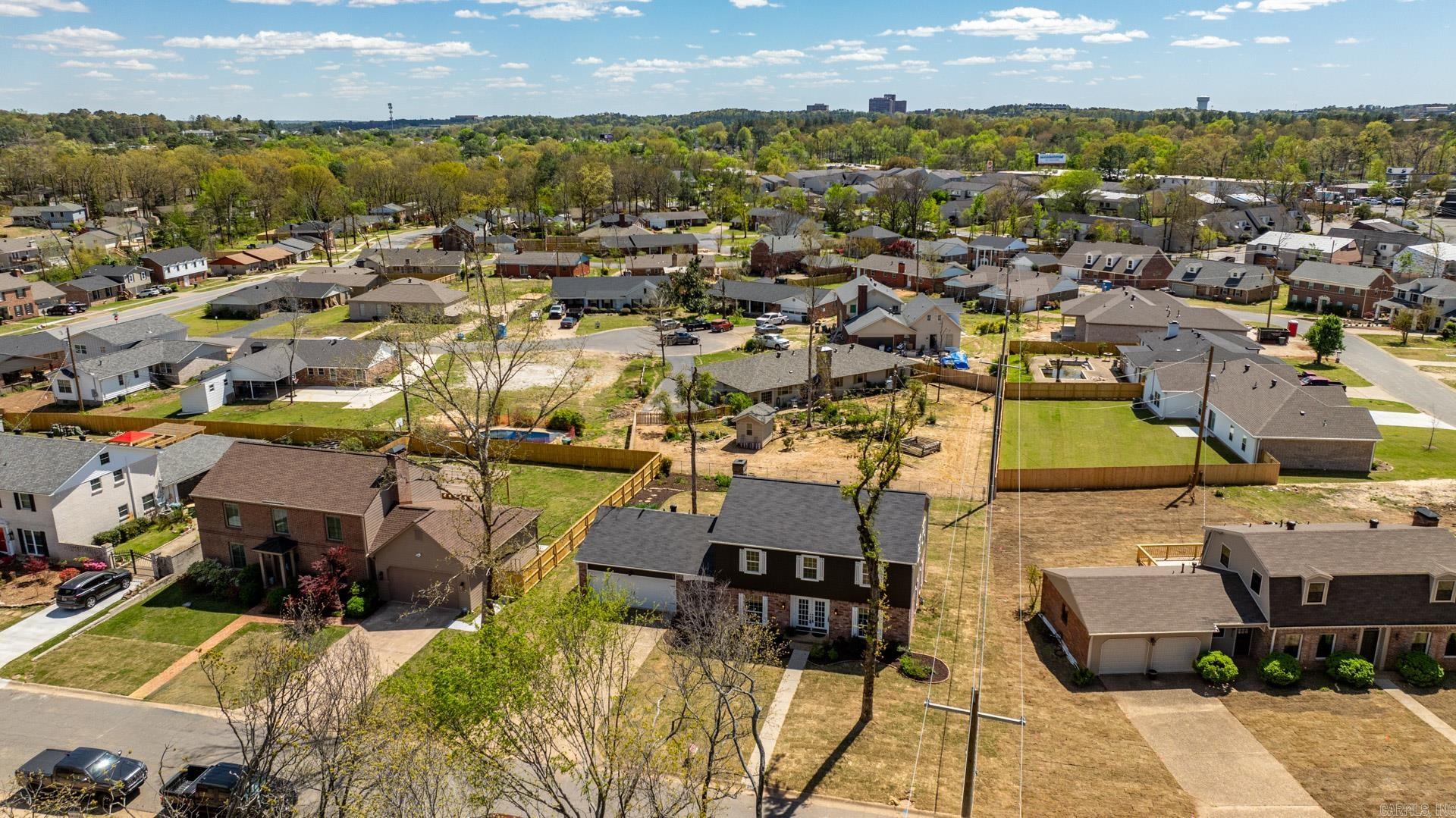 STURBRIDGE - Residential