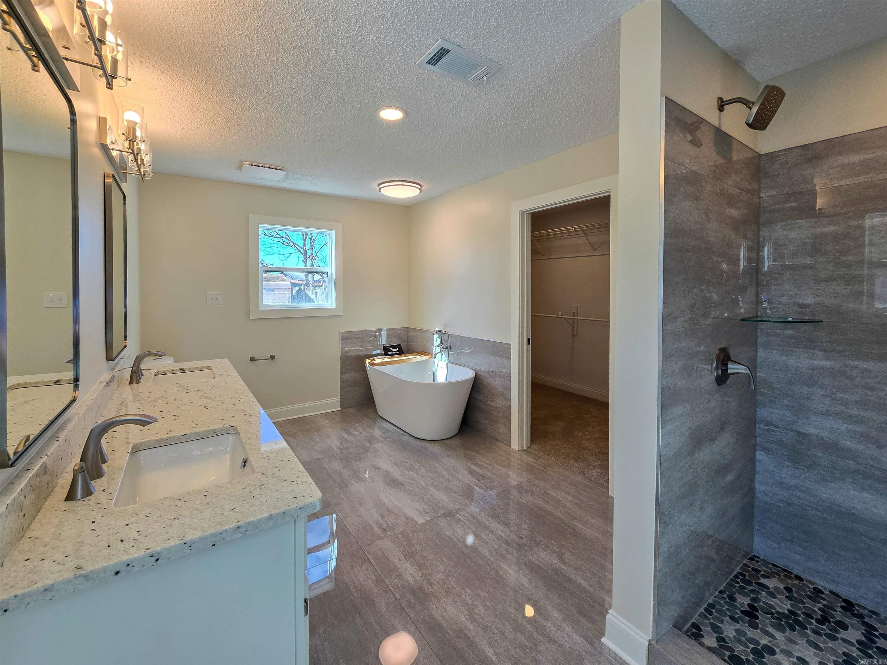 WILLOW OAKS - Residential