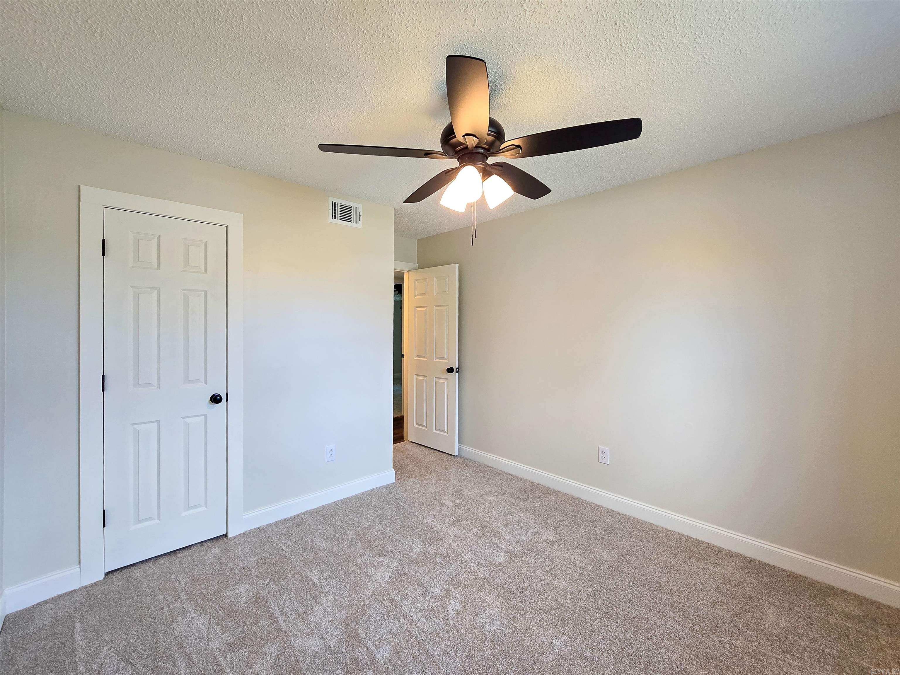 WILLOW OAKS - Residential