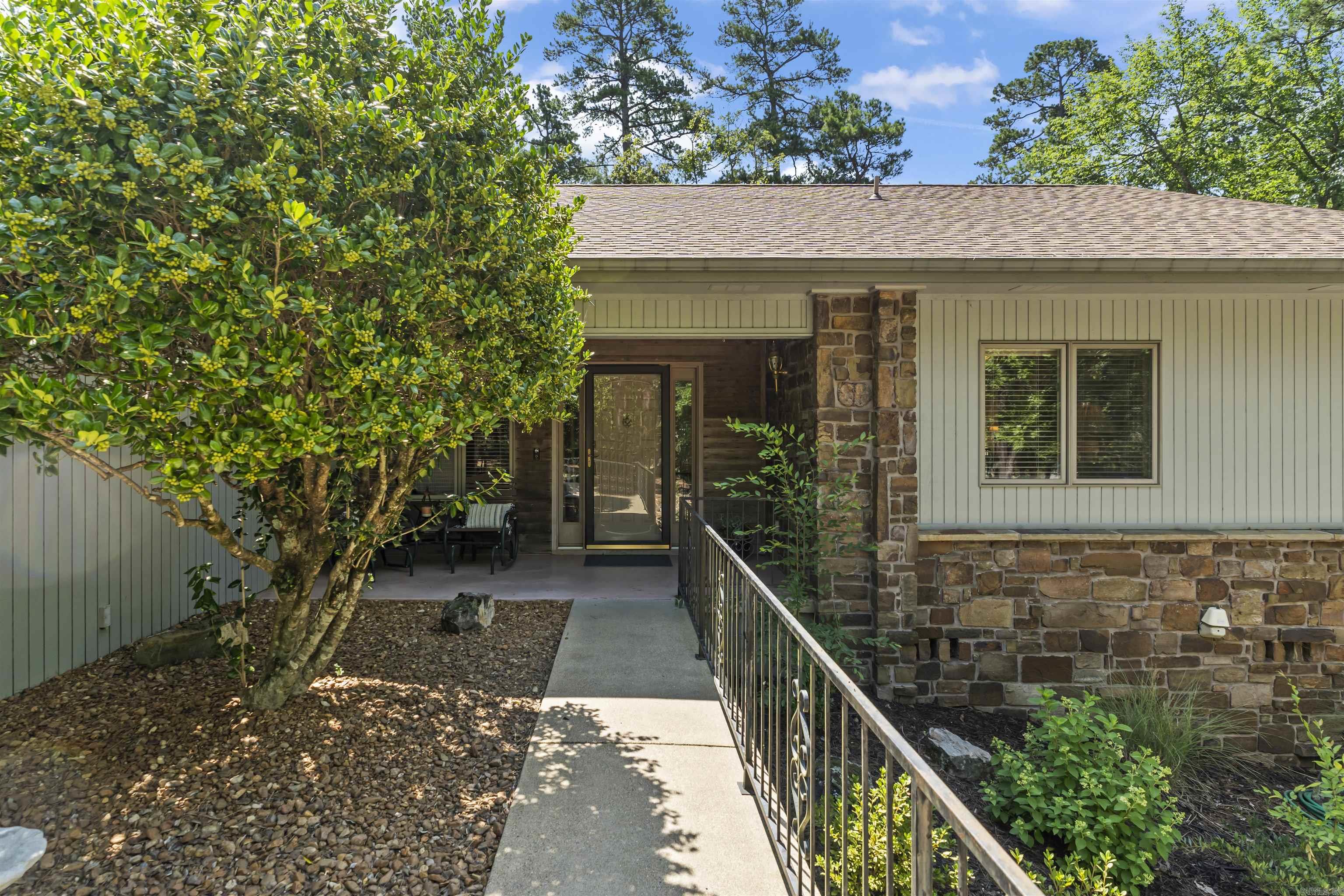 BALLESTEROS - Residential