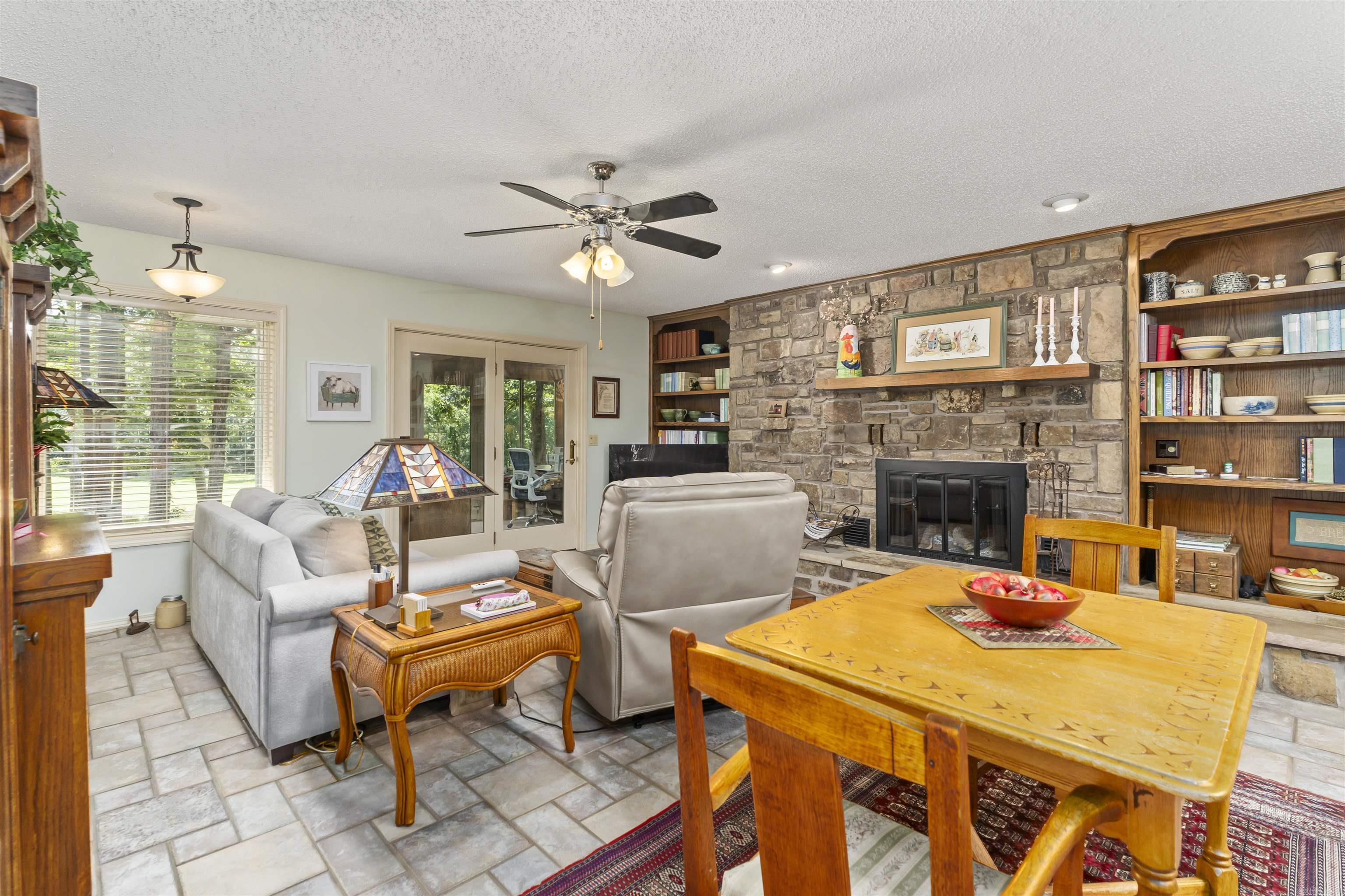 BALLESTEROS - Residential