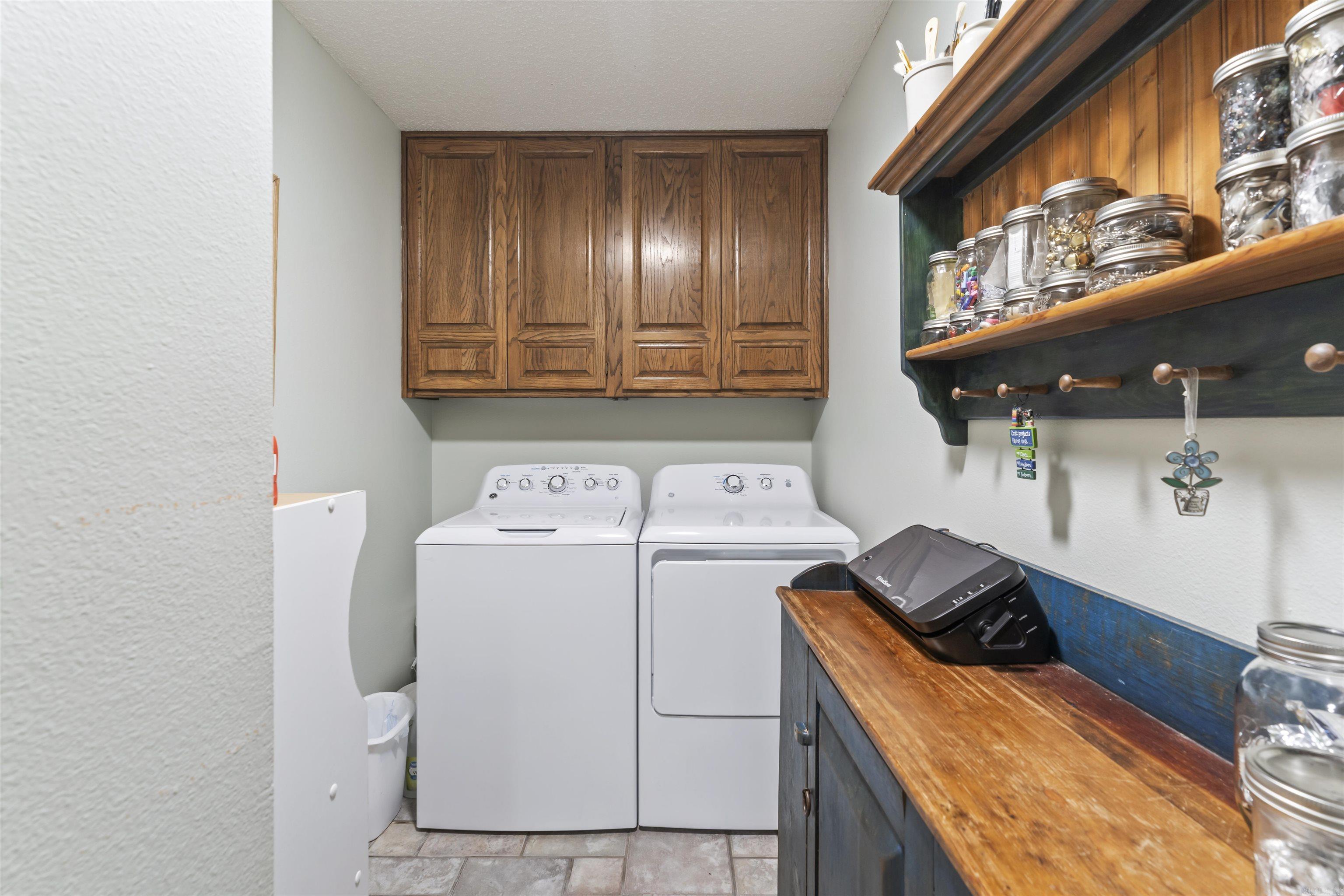 BALLESTEROS - Residential