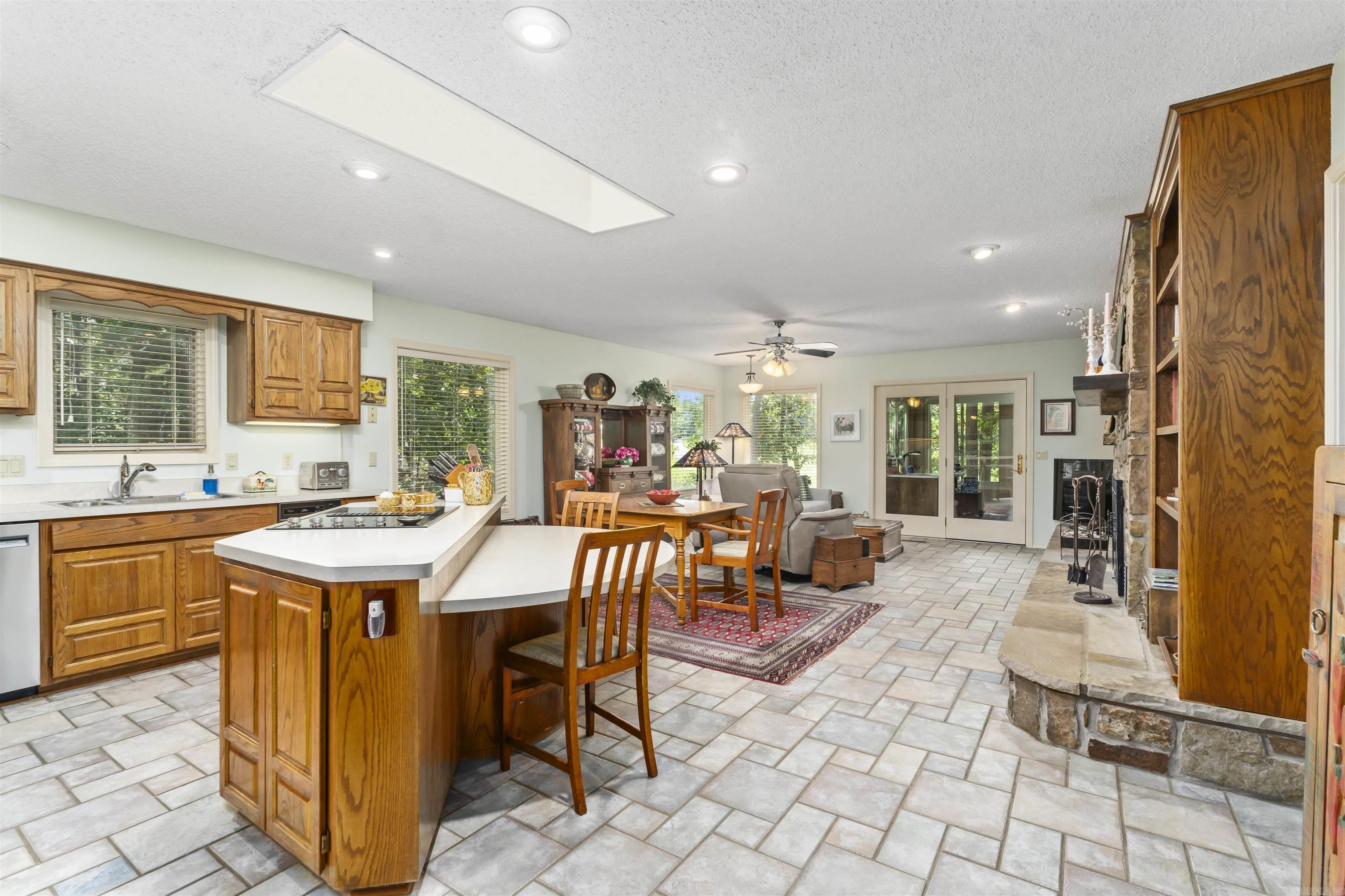 BALLESTEROS - Residential