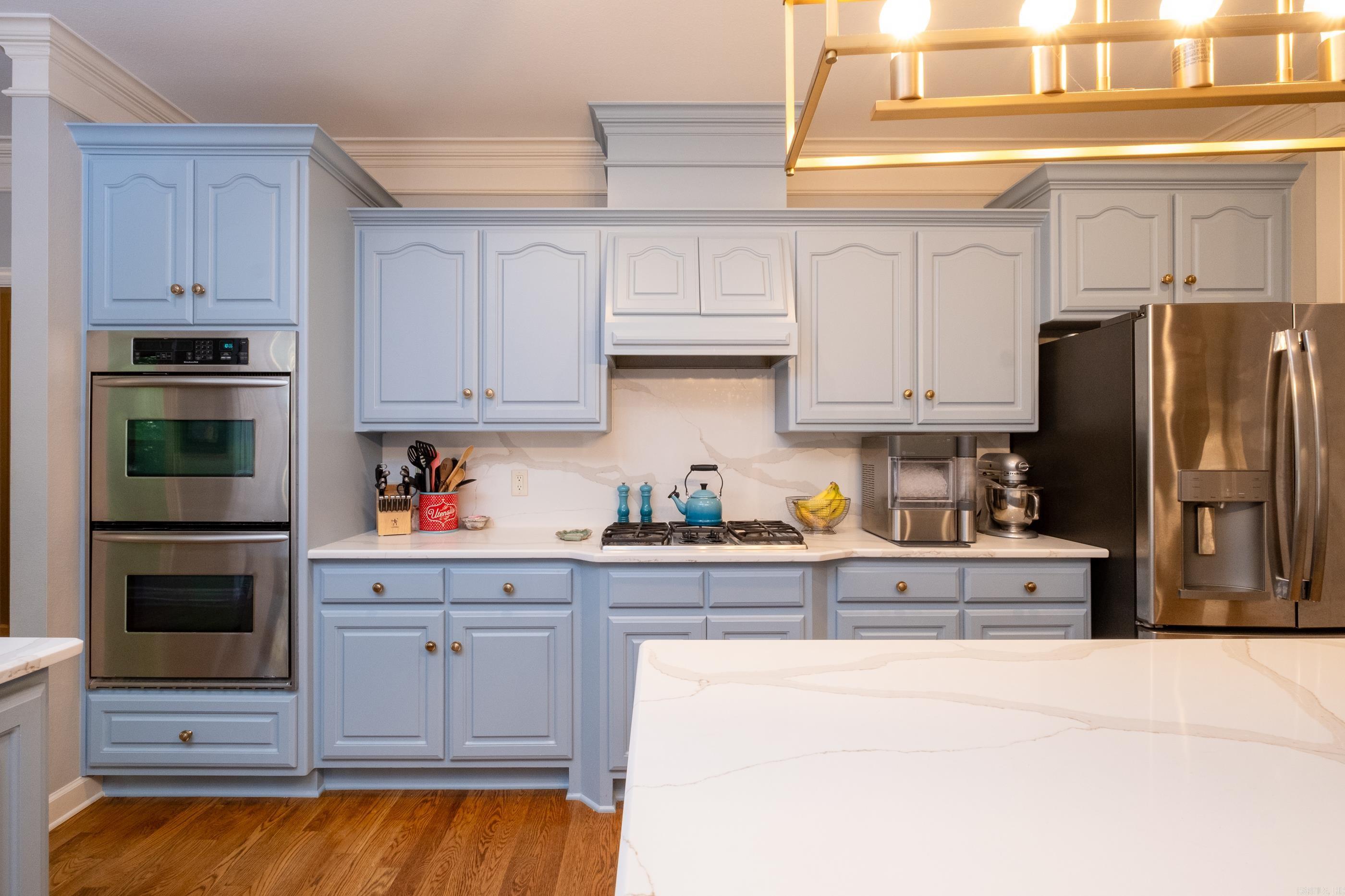 WOODLANDS EDGE - Residential