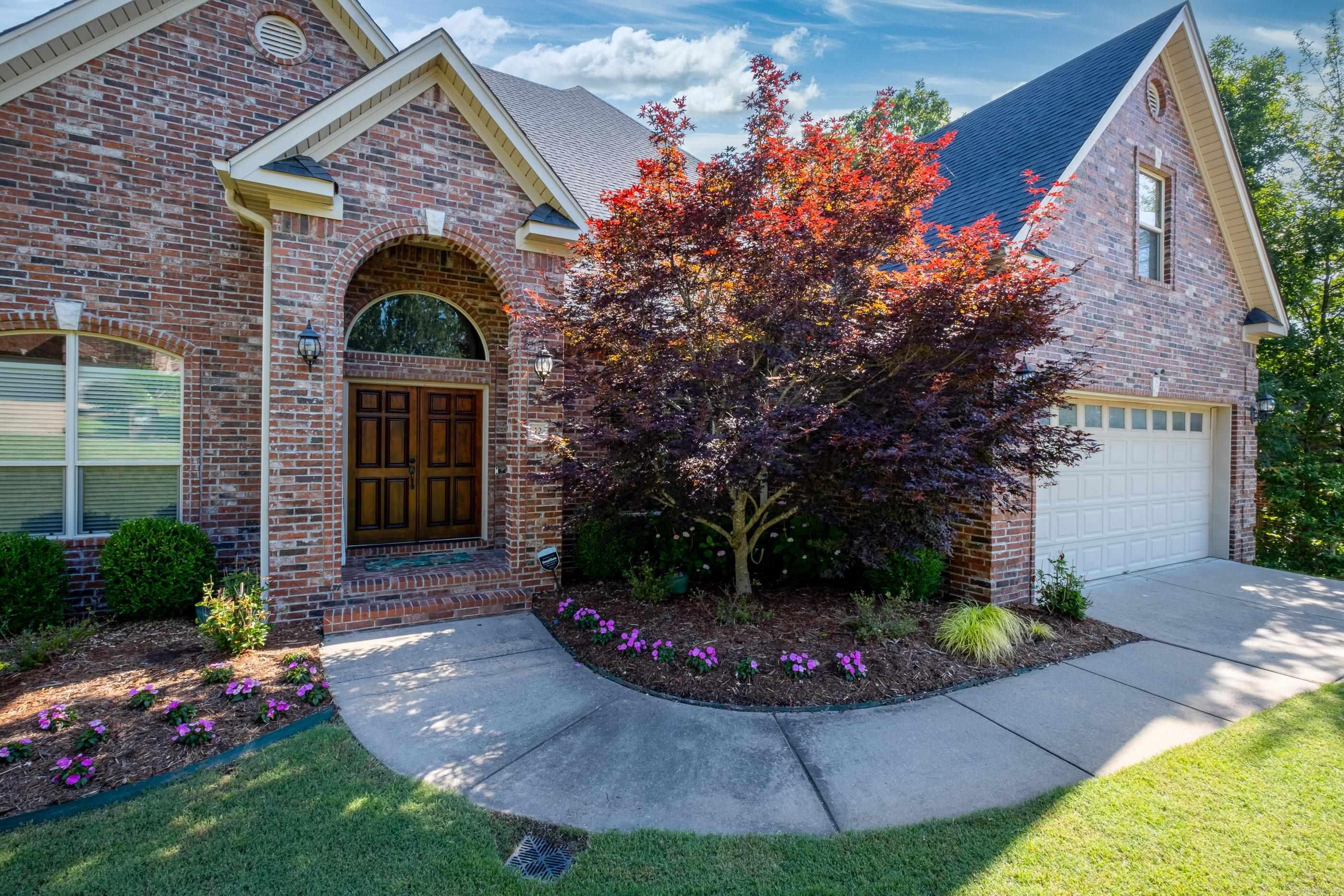 WOODLANDS EDGE - Residential