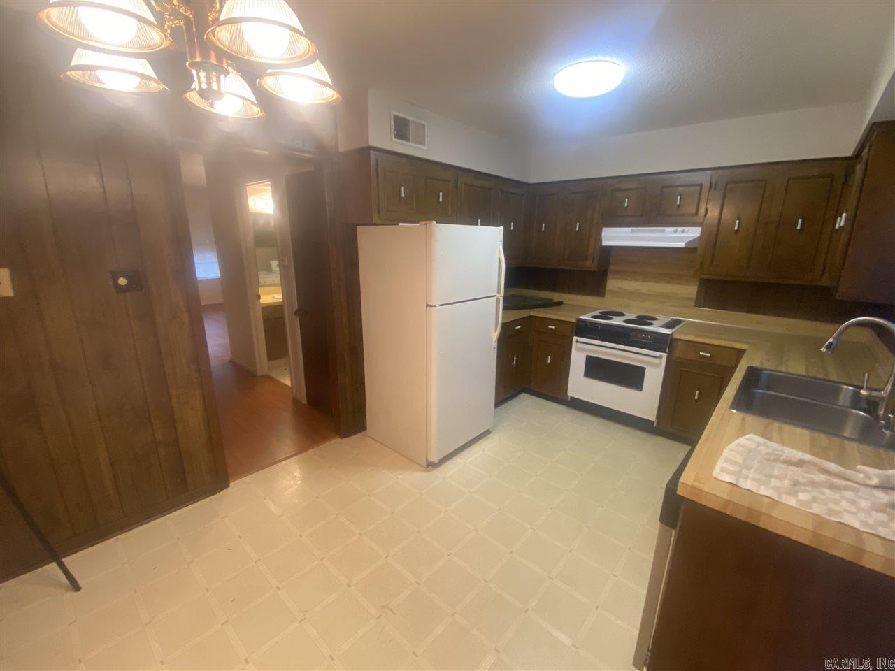 Sanford Amended - Residential Lease