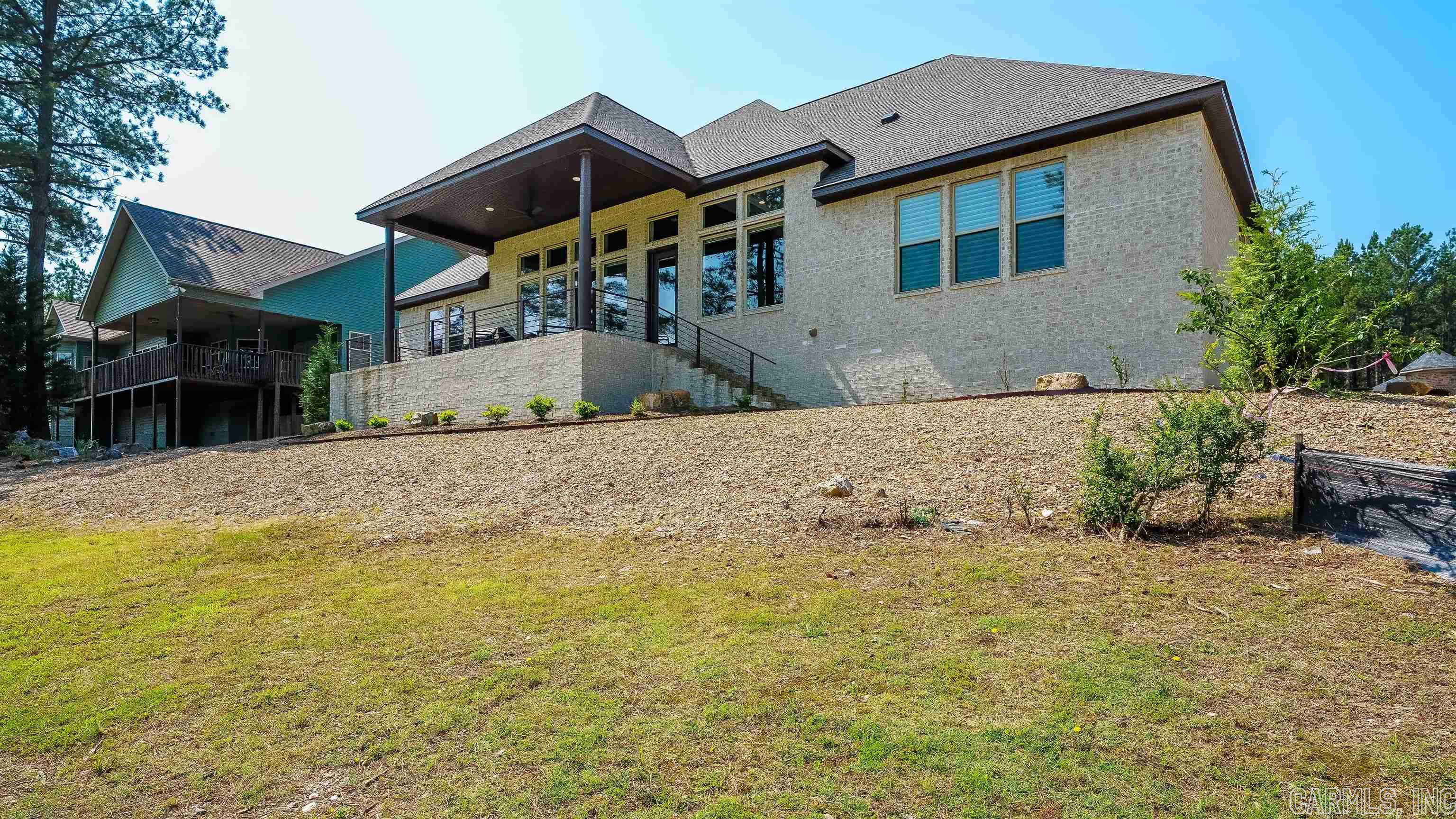 ALTA VISTA - Residential