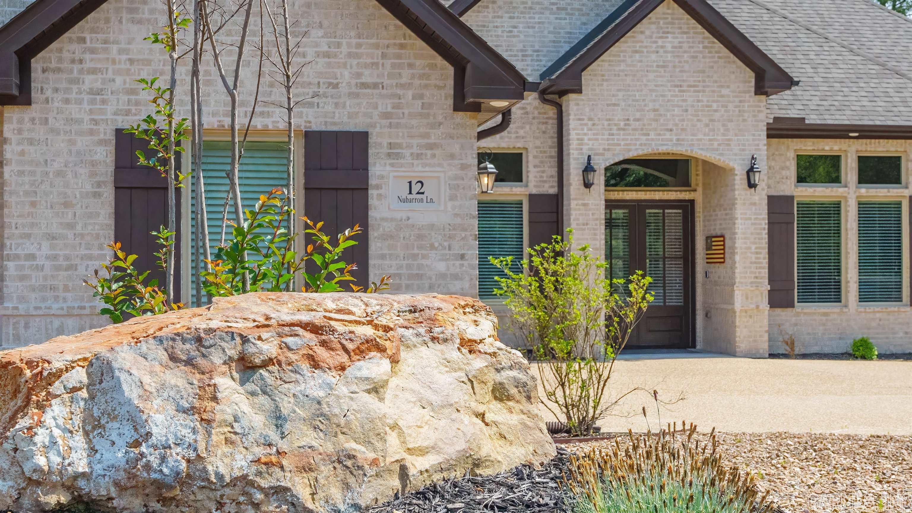 ALTA VISTA - Residential