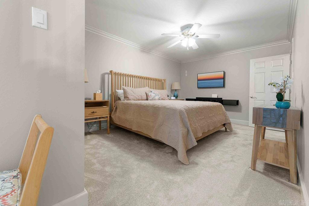 CRESTHAVEN - Residential