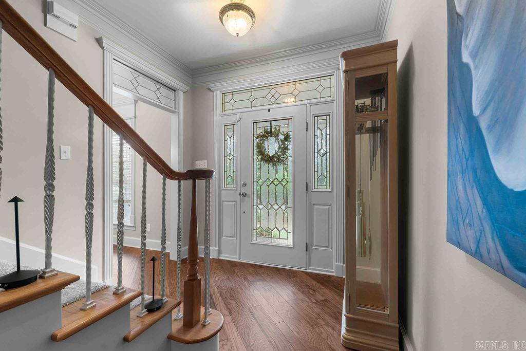 CRESTHAVEN - Residential