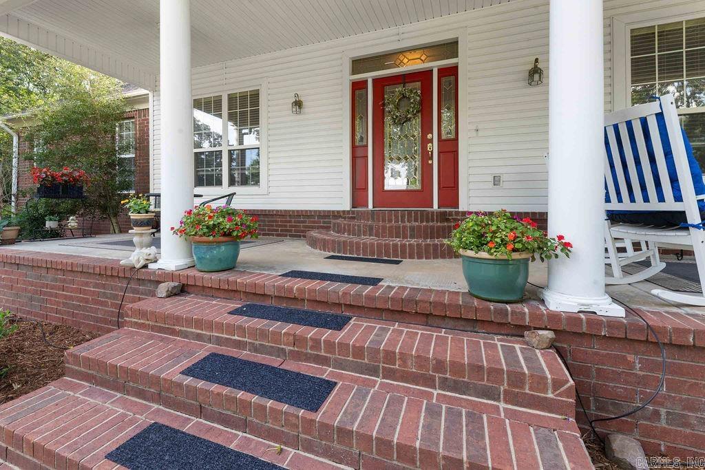 CRESTHAVEN - Residential