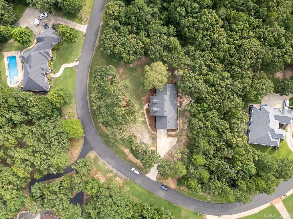 CRESTHAVEN - Residential