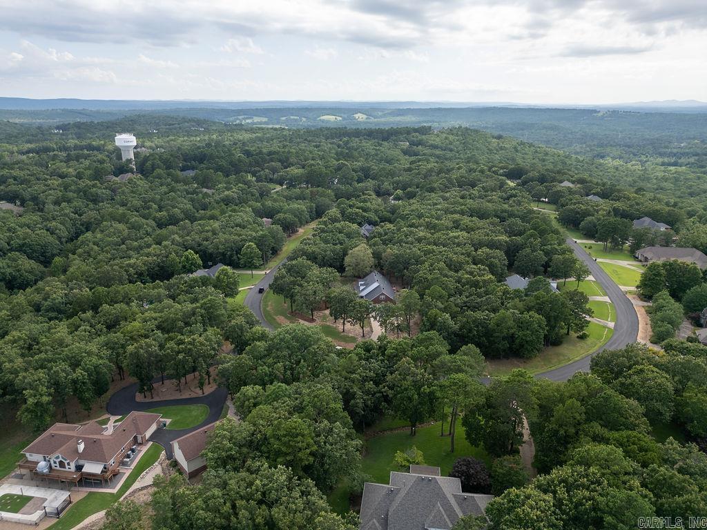 CRESTHAVEN - Residential