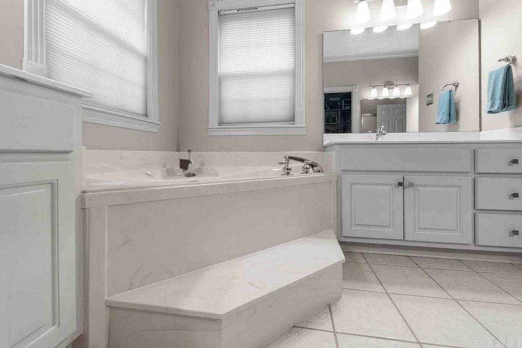 CRESTHAVEN - Residential