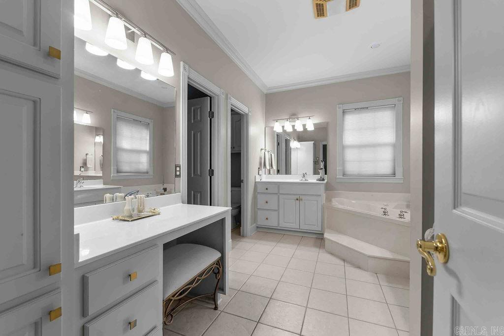 CRESTHAVEN - Residential