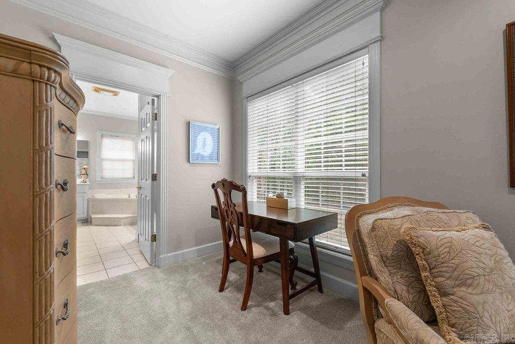 CRESTHAVEN - Residential