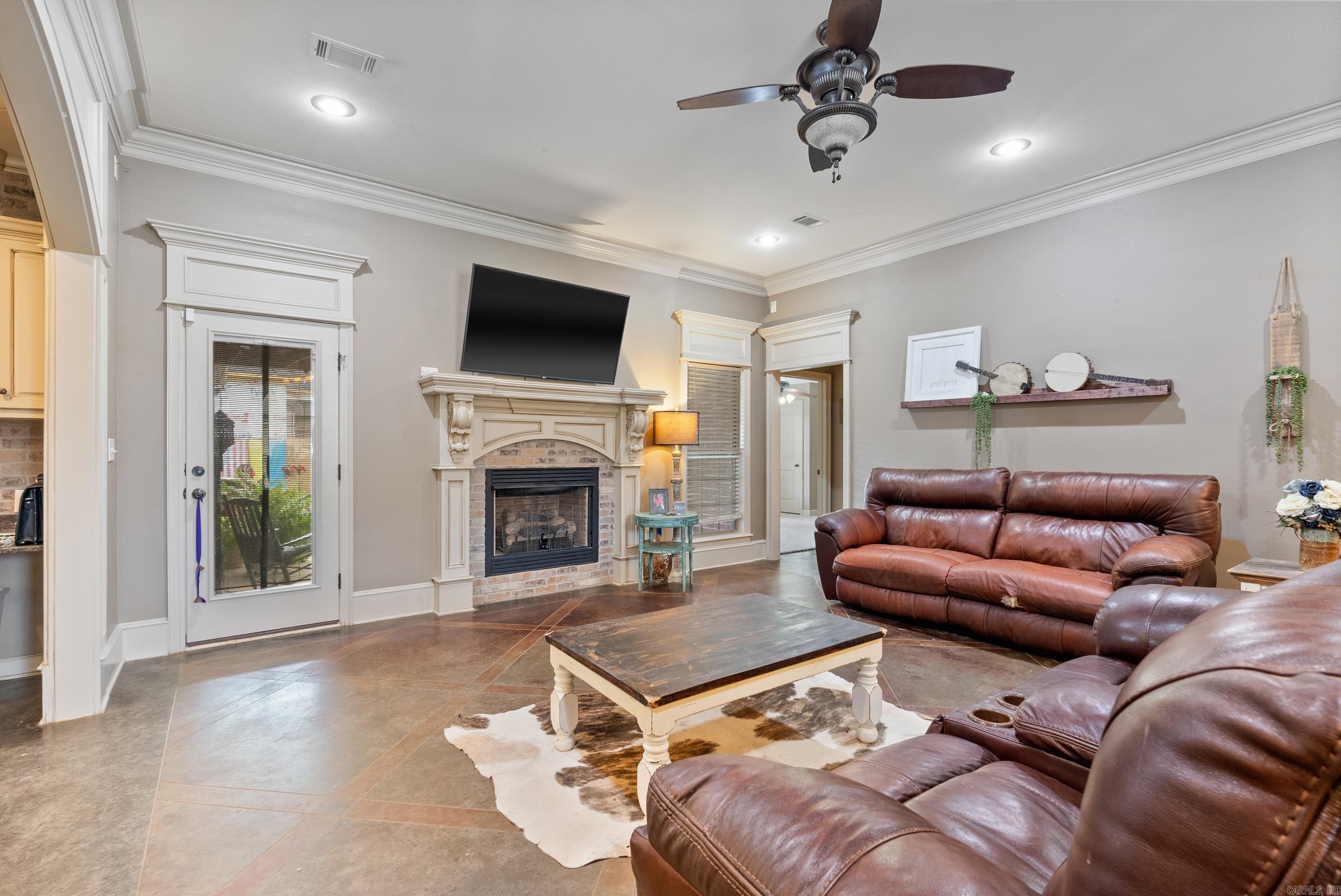 SOUTHWIND ESTATES - Residential