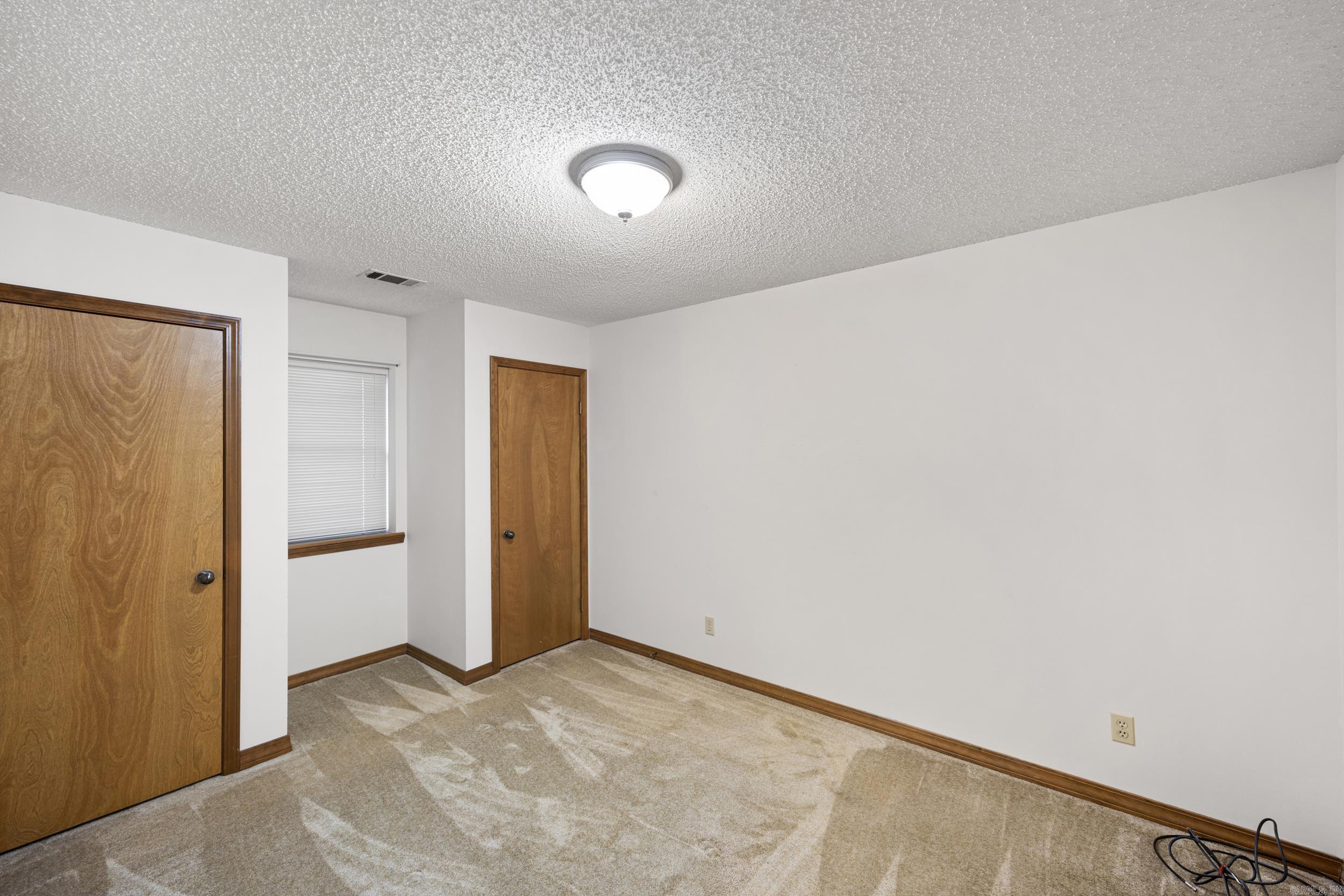 SPRING MEADOWS - Residential