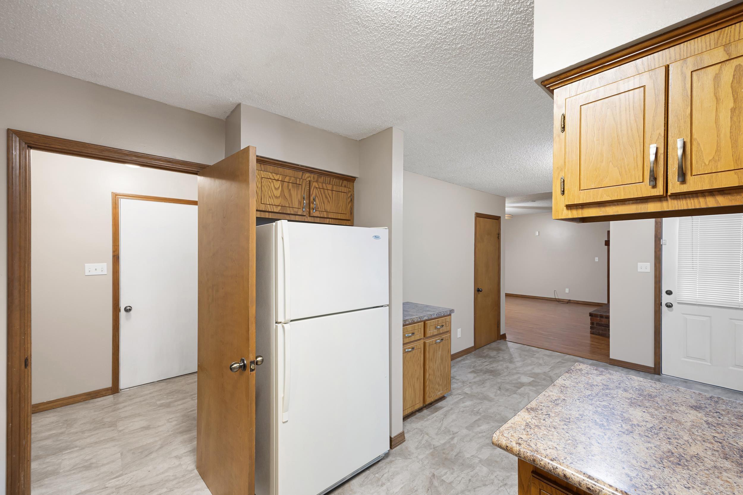 SPRING MEADOWS - Residential