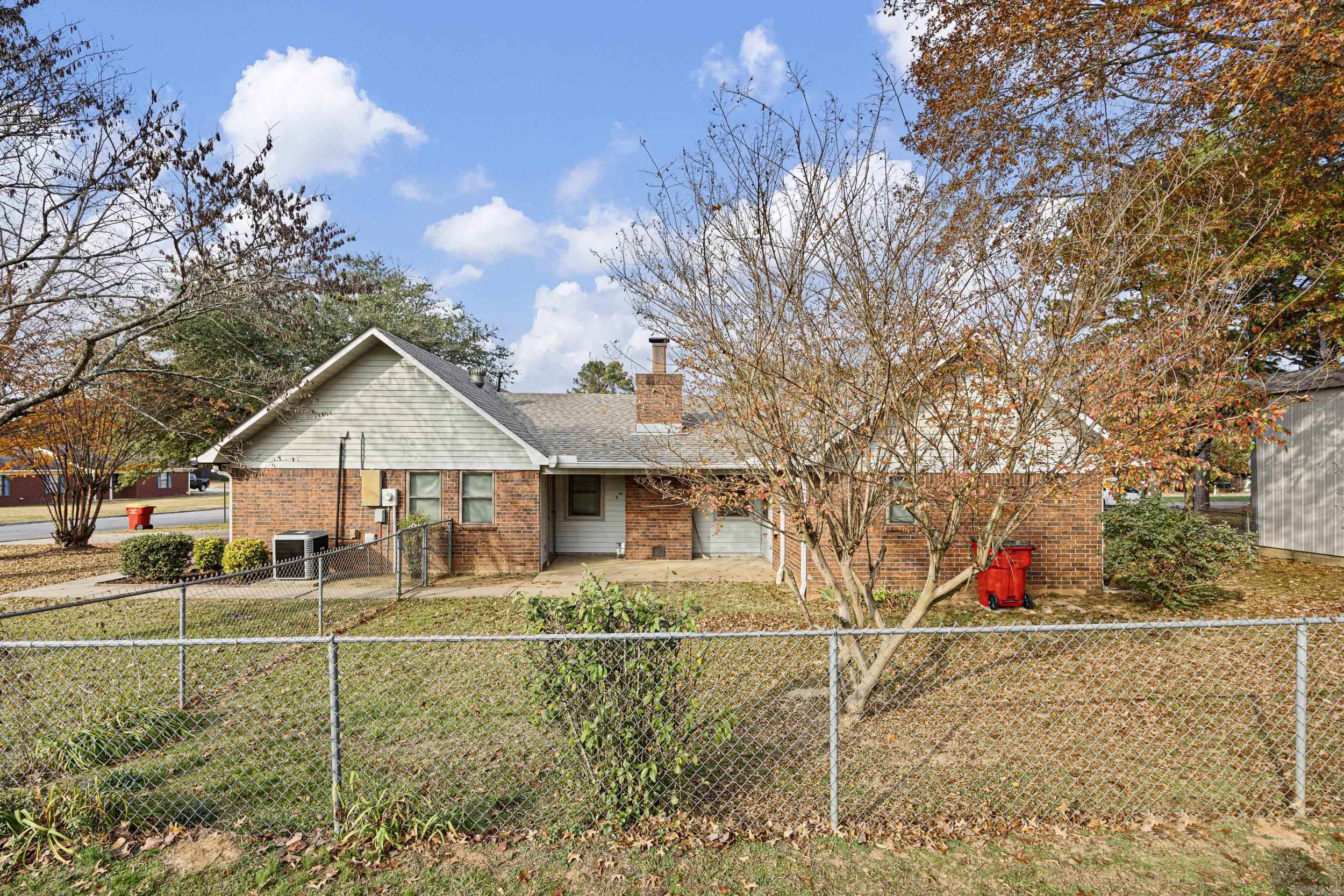 SPRING MEADOWS - Residential