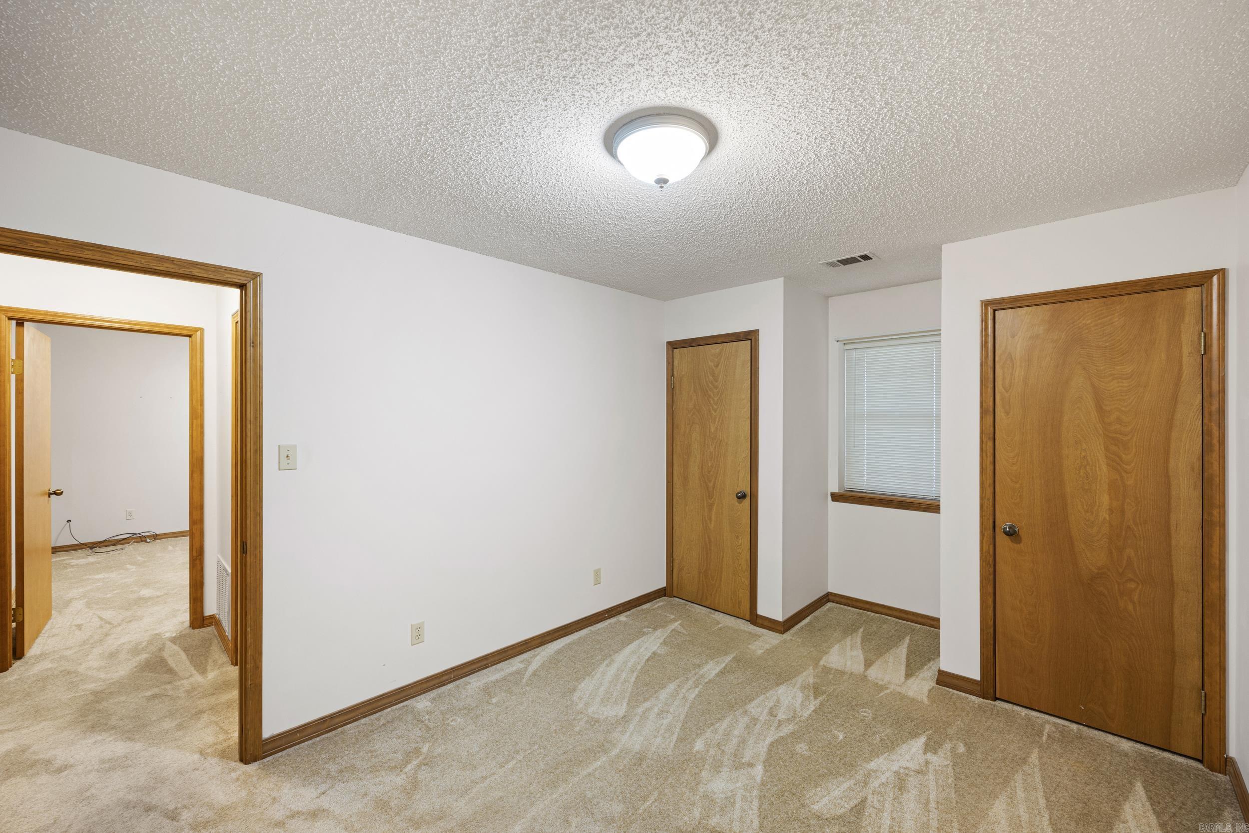 SPRING MEADOWS - Residential