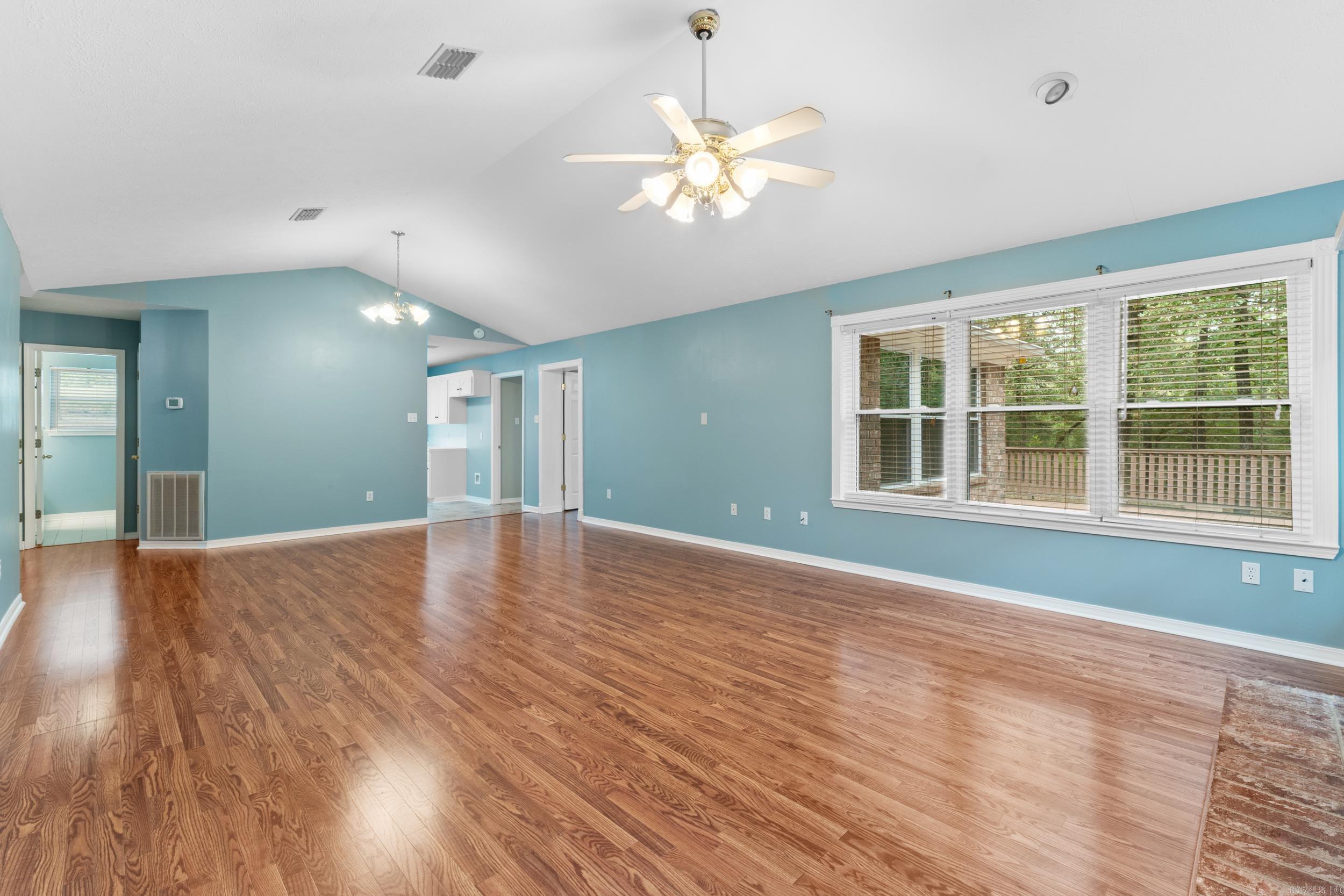 SUNSHINE FARMS - Residential