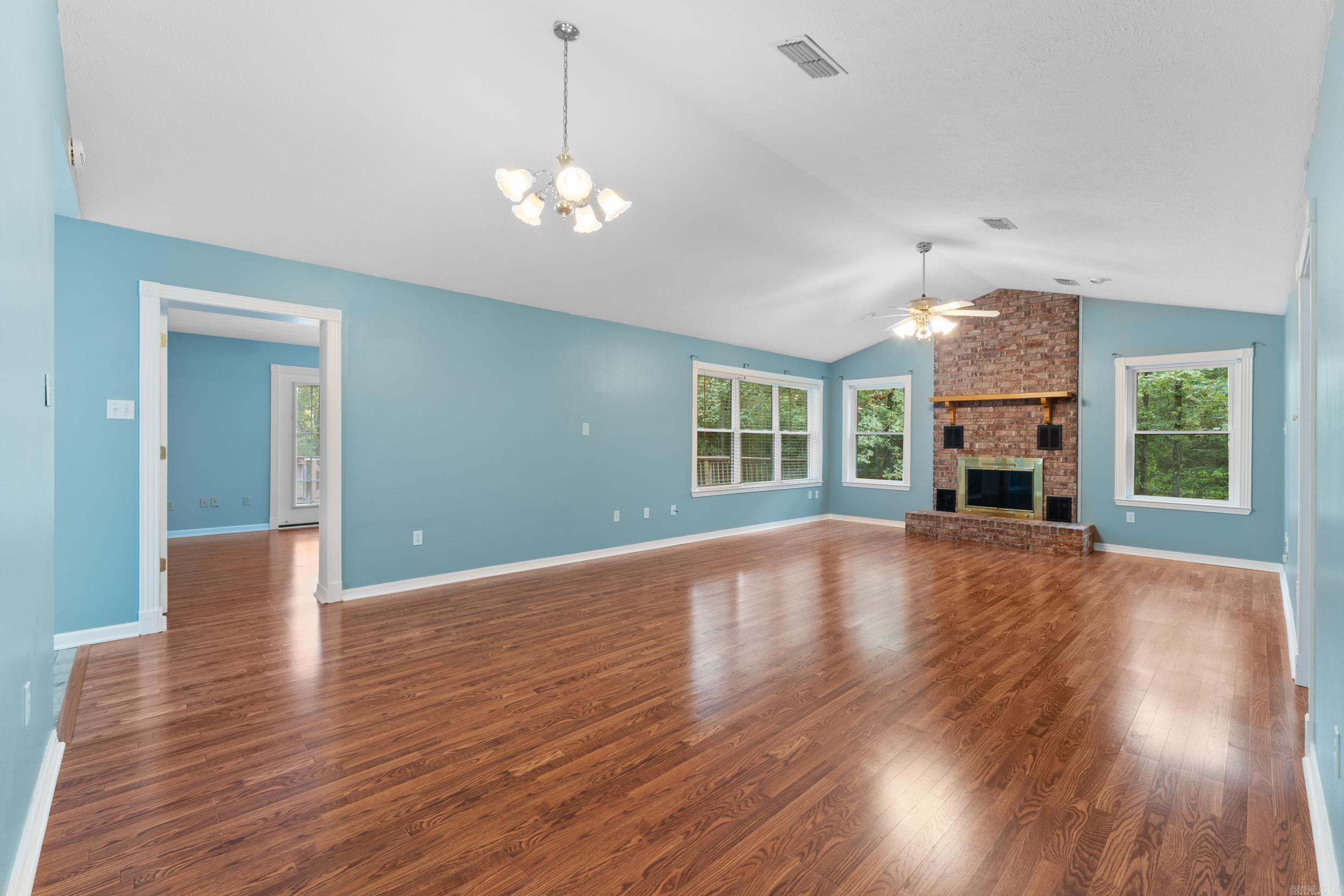 SUNSHINE FARMS - Residential