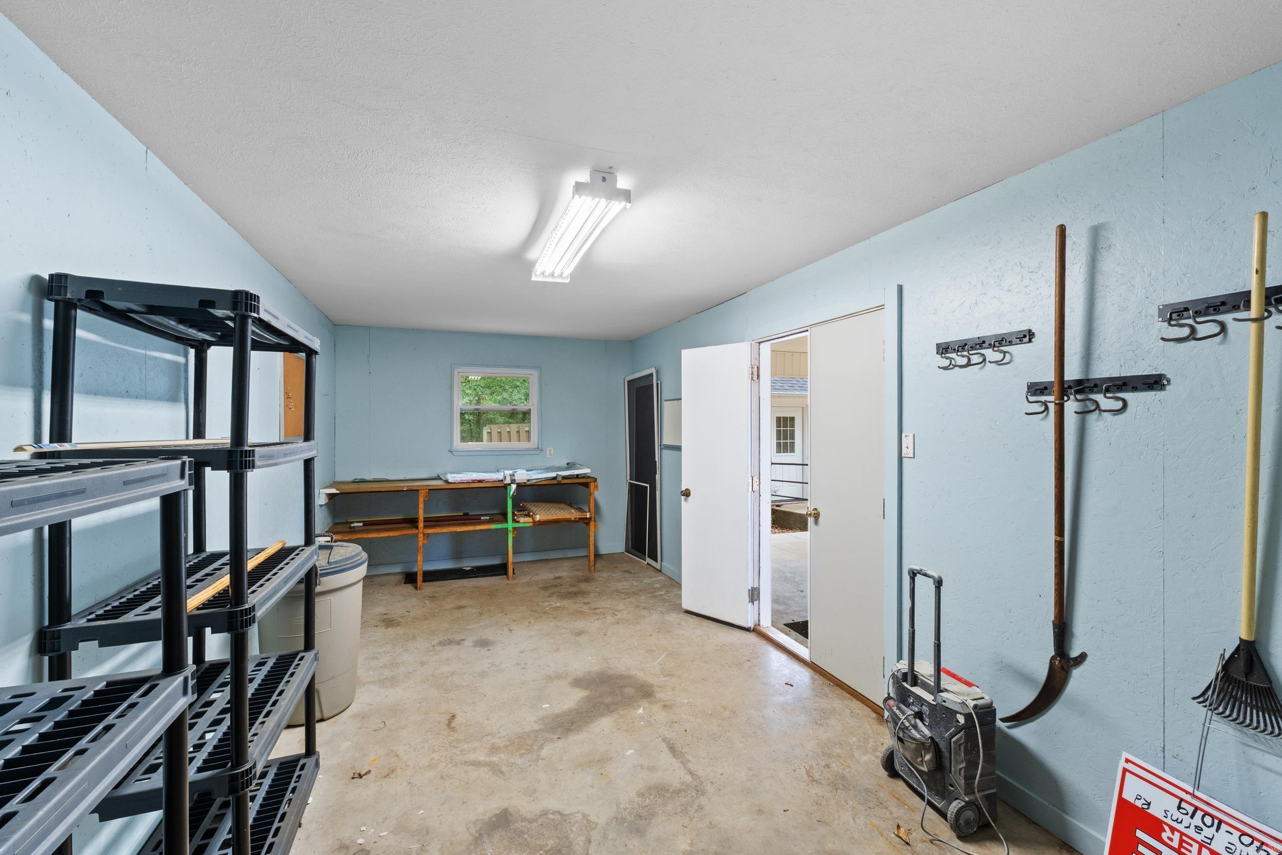 SUNSHINE FARMS - Residential