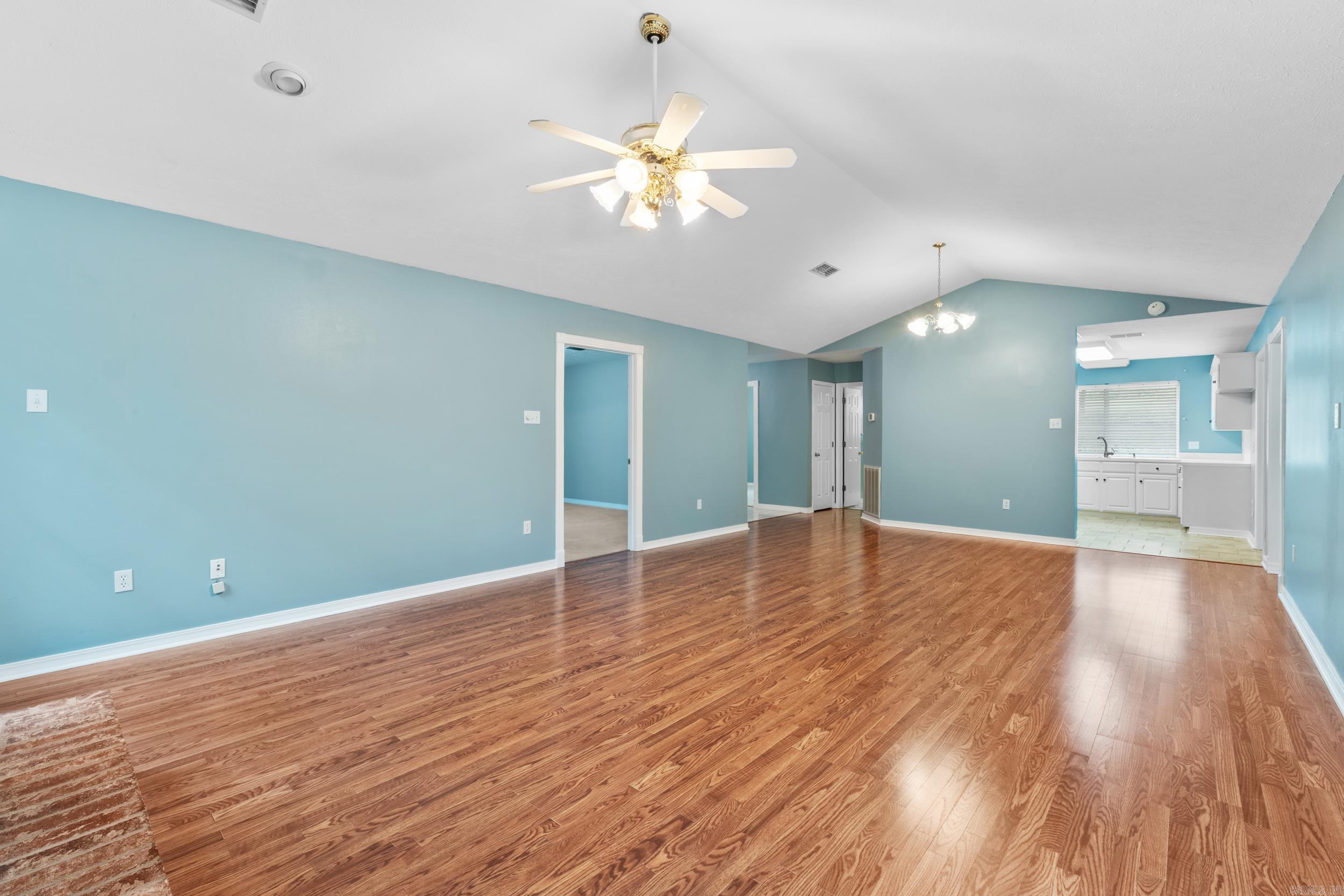 SUNSHINE FARMS - Residential