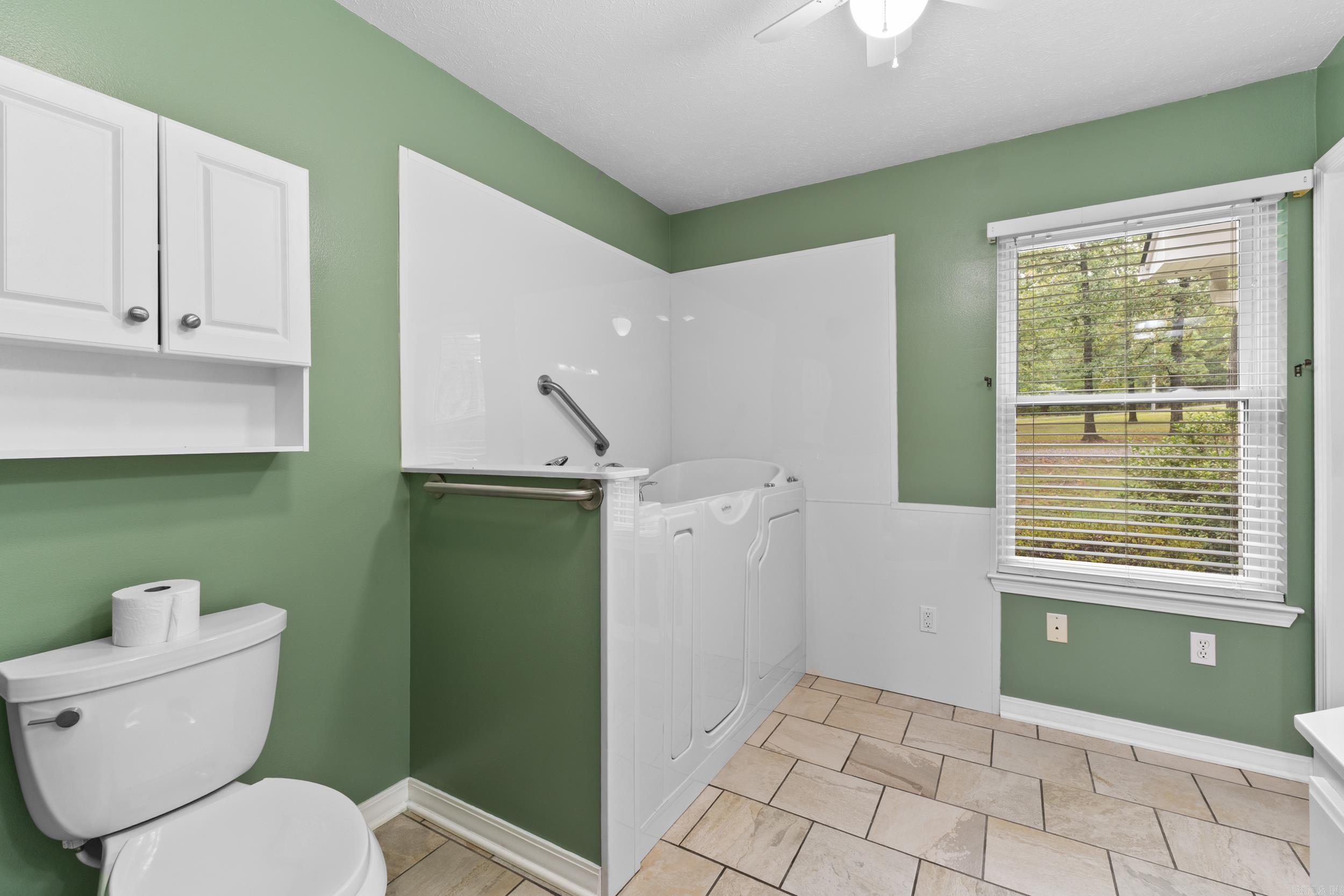 SUNSHINE FARMS - Residential