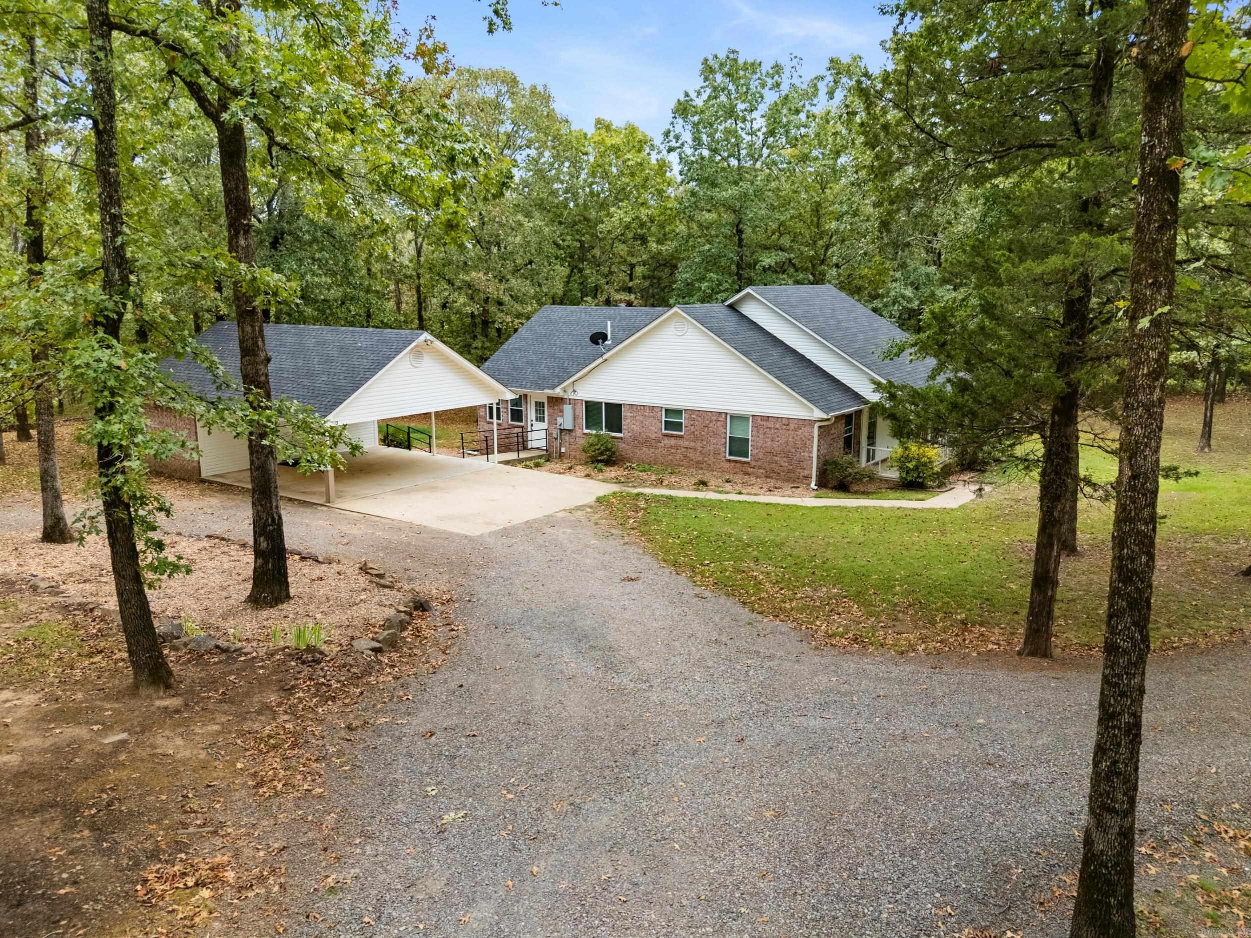 SUNSHINE FARMS - Residential